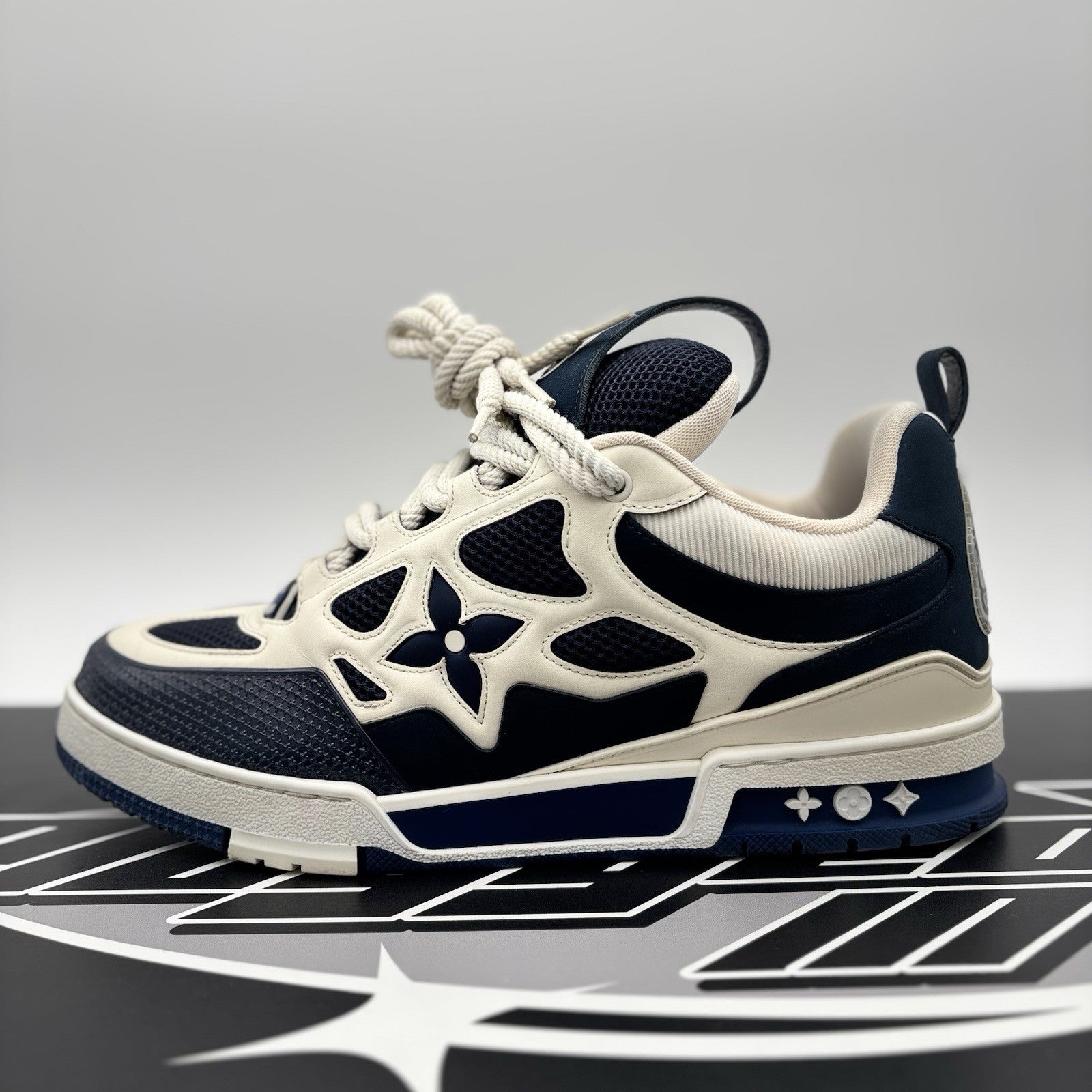 Size 10 LV (11-11.5 US) - Louis Vuitton Skate ' Marine ' | GOOD CONDITION