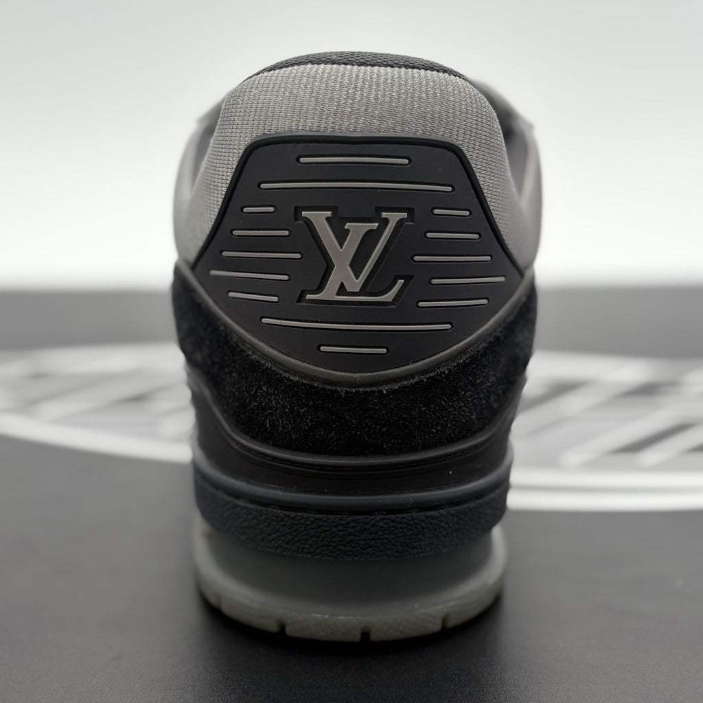 Size 9.5 LV (10.5-11 US) Louis Vuitton Trainer  ' Black Grey ' | SUPER CLEAN!