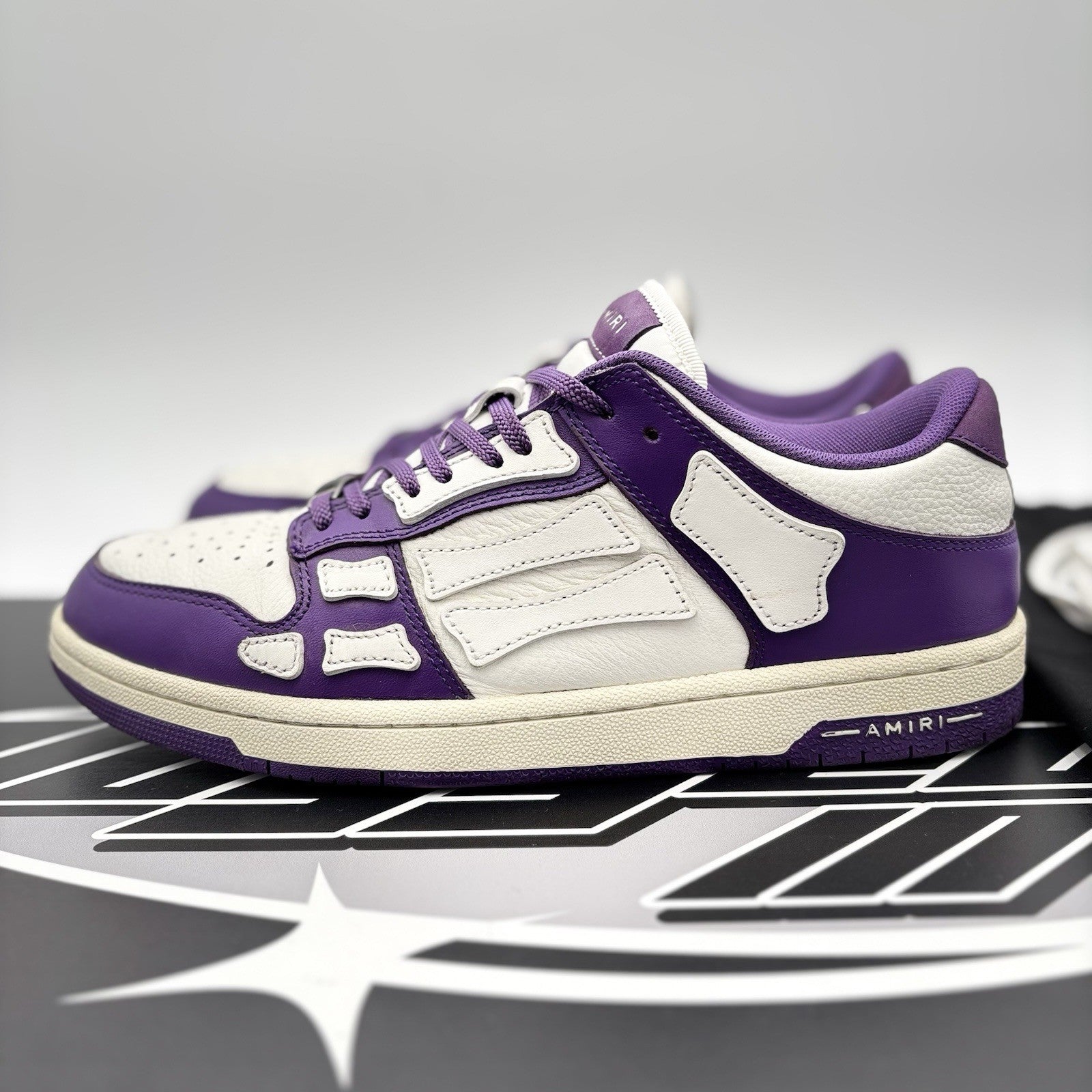 Size 43 (10 US) - Amiri Bandana Skel Low Top ' White, Purple ' | GREAT COND!