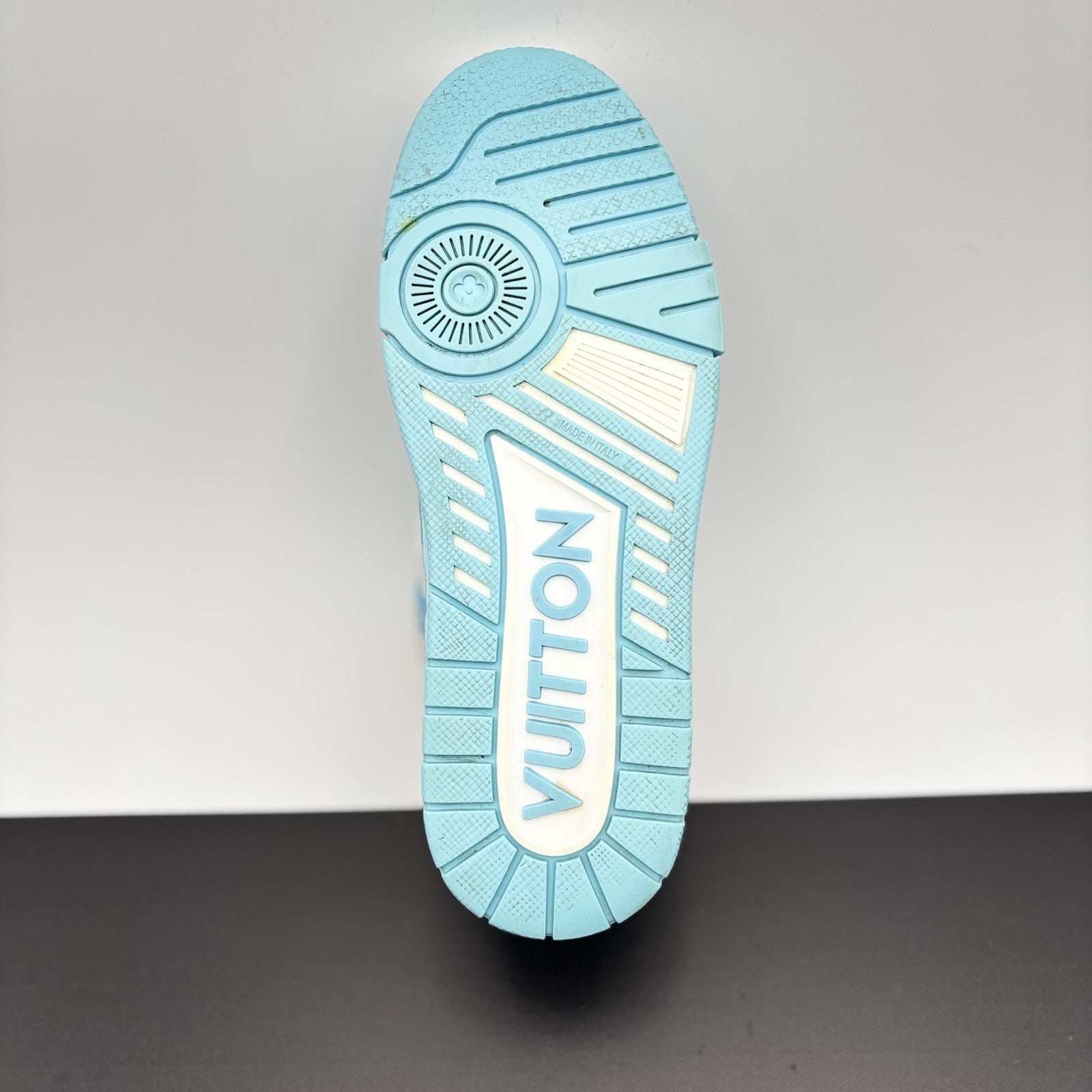 Size 4 LV (5-5.5 US) - Louis Vuitton Trainer ' Sky Blue, White ' | GREAT COND!