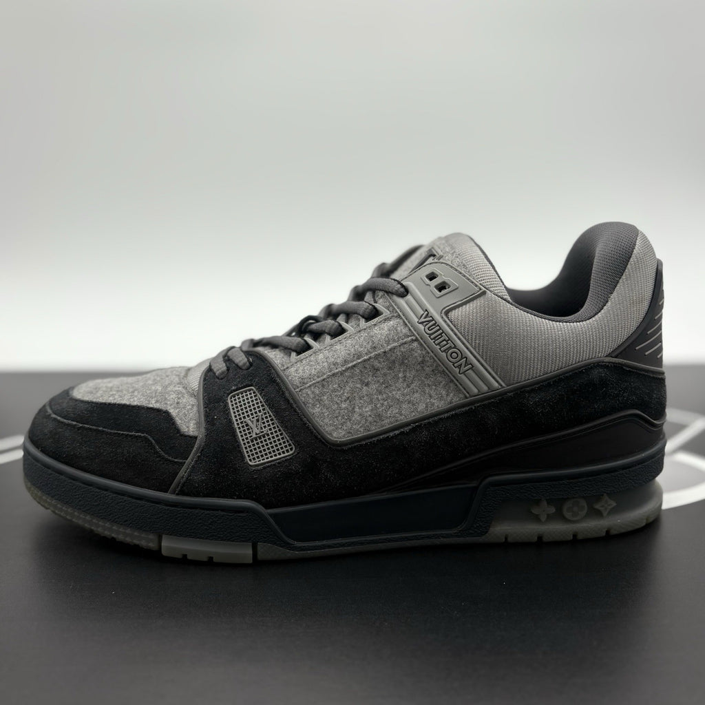 Size 9.5 LV (10.5-11 US) Louis Vuitton Trainer  ' Black Grey ' | SUPER CLEAN!