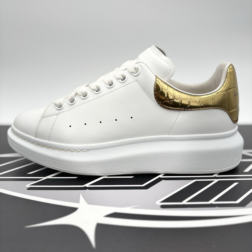 Size 41.5 (8.5 US) Alexander McQueen Oversized ' Gold Crocodile ' | GREAT COND!