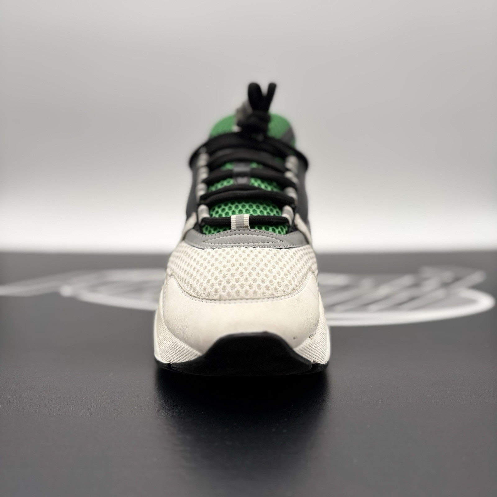 Size 42 (9 US) - Dior B22 Sneaker ' Green White Black ' | GOOD CONDITION!