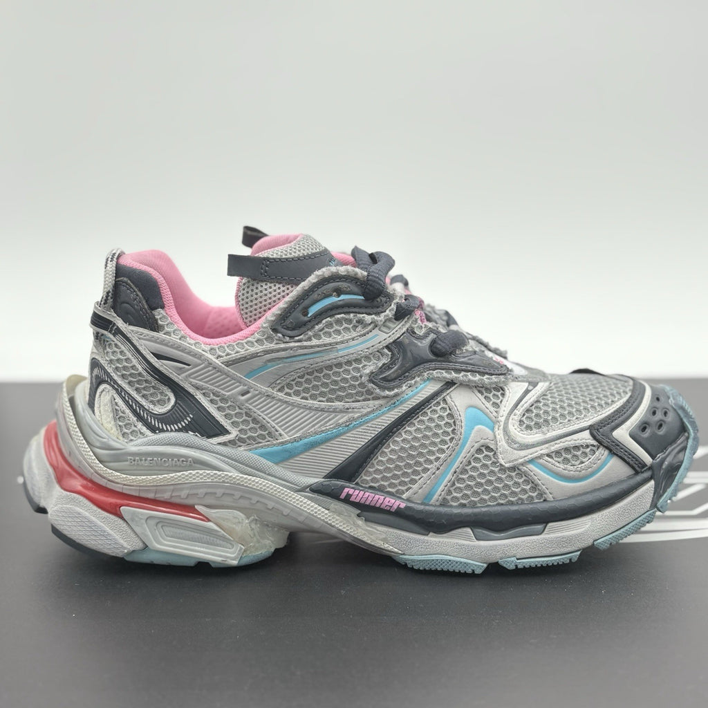 Size 42 (9 US) - Balenciaga Runner ' Grey Pink Blue ' | SUPER CLEAN!