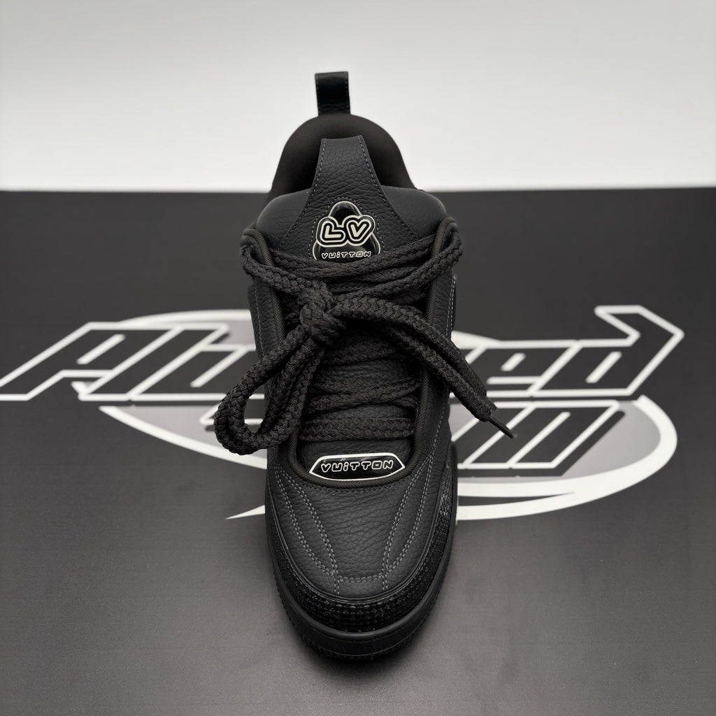 Size 8 LV (9-9.5 US) Louis Vuitton Skate ' Black ' | EXCELLENT CONDITION