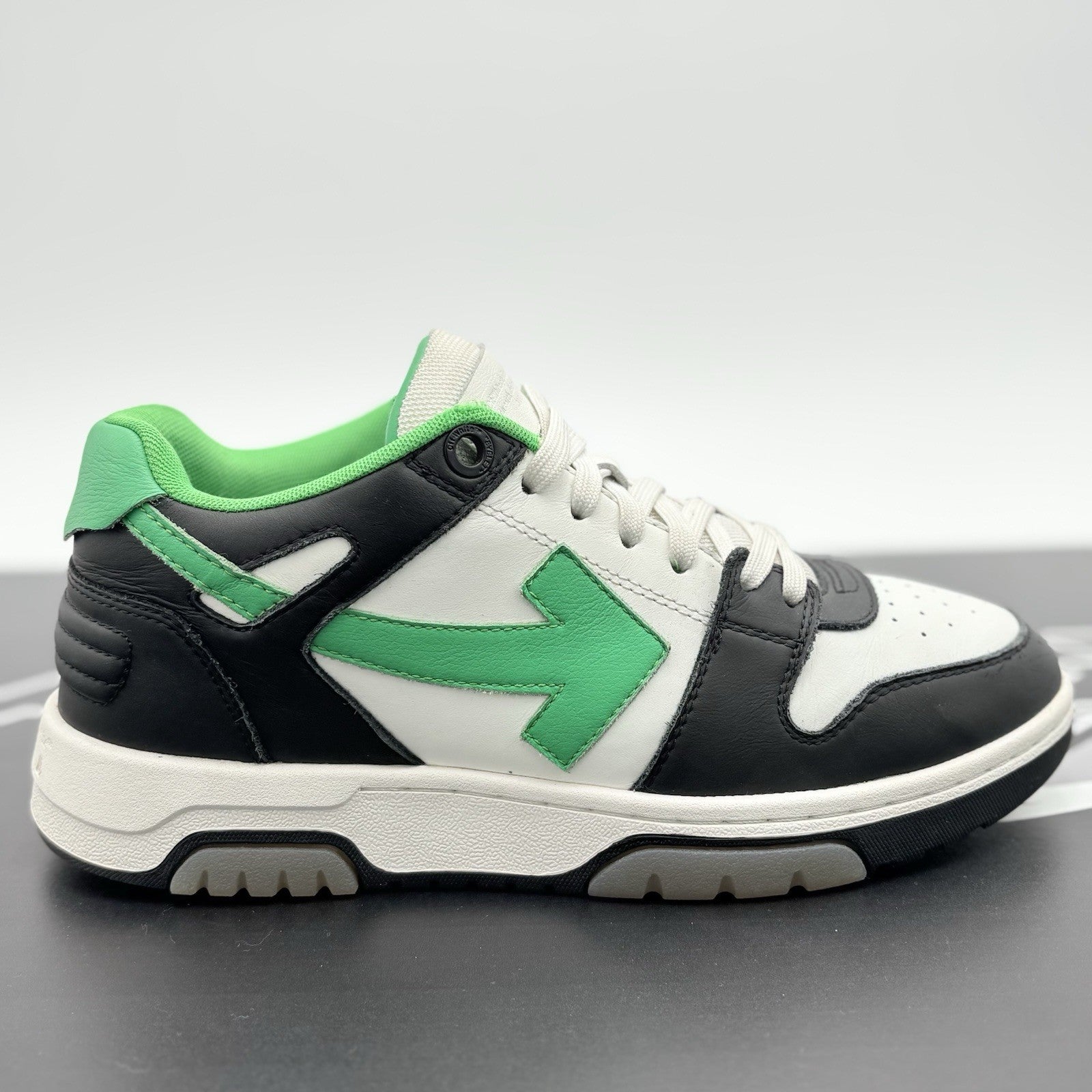 Size 40 (7 US) Off-White Out of Office ' Black Green ' | GREAT CONDITION!