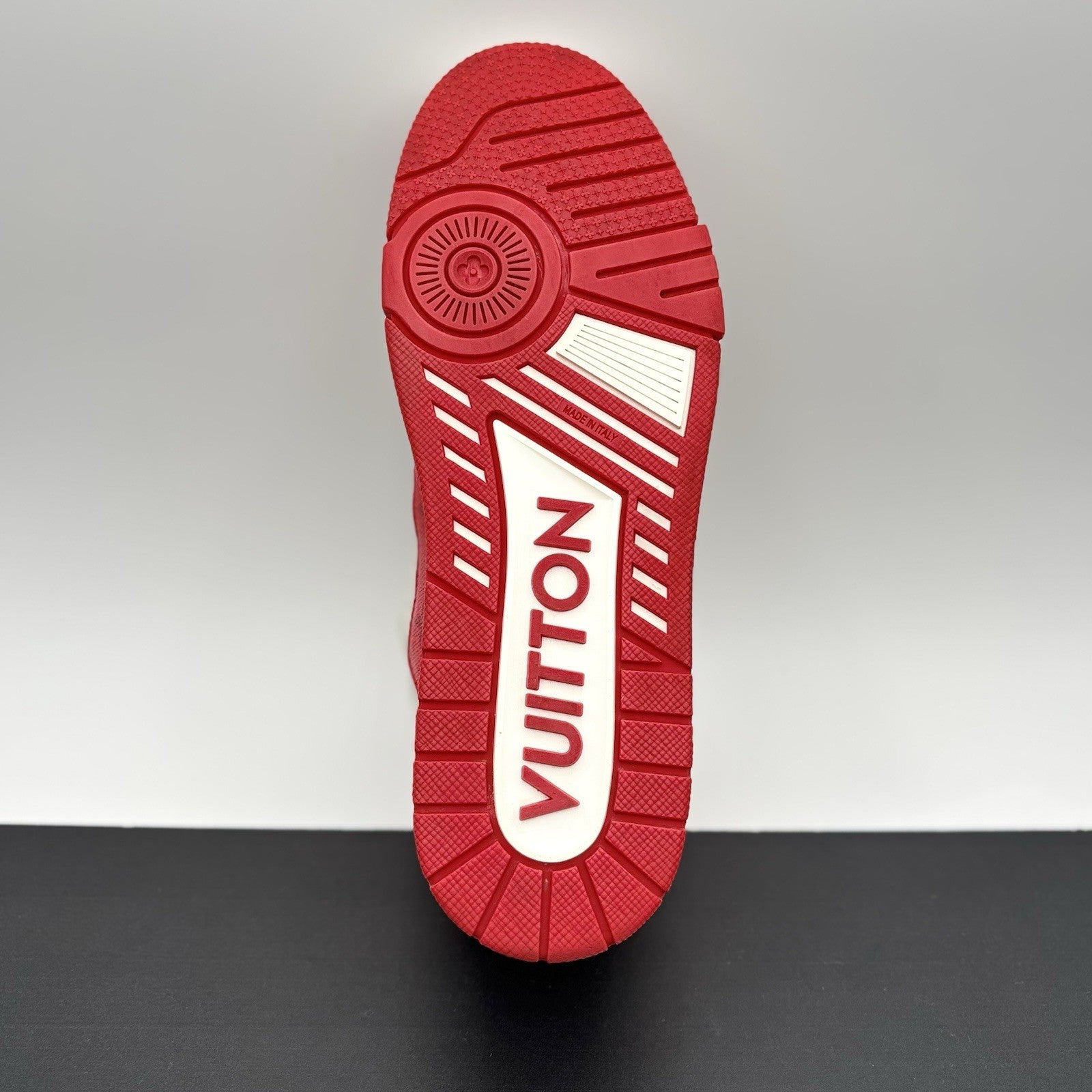 Size 8.5 LV (9.5-10 US) - Louis Vuitton Trainer  ' White, Red ' | SUPER CLEAN!