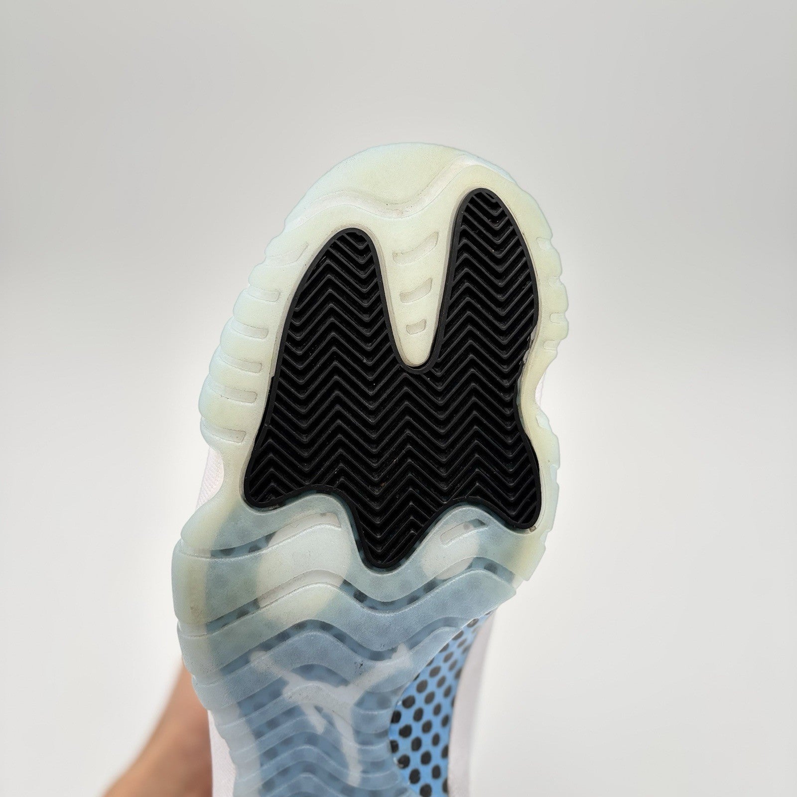 Size 11 - Air Jordan 11 Retro 2024 Legend Blue / Columbia | GOOD CONDITION!