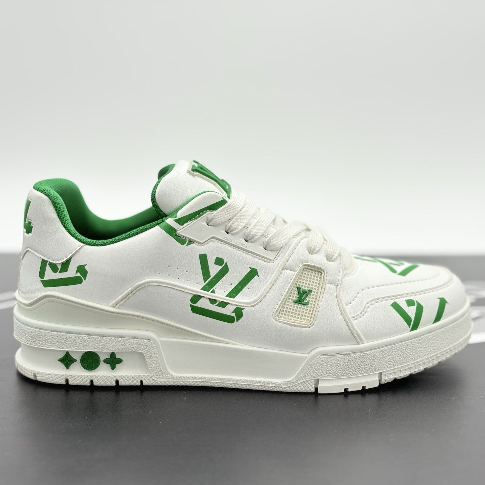 Size 6.5 LV (7.5-8 US) Louis Vuitton Trainer ' White Green Recycled ' | CLEAN!