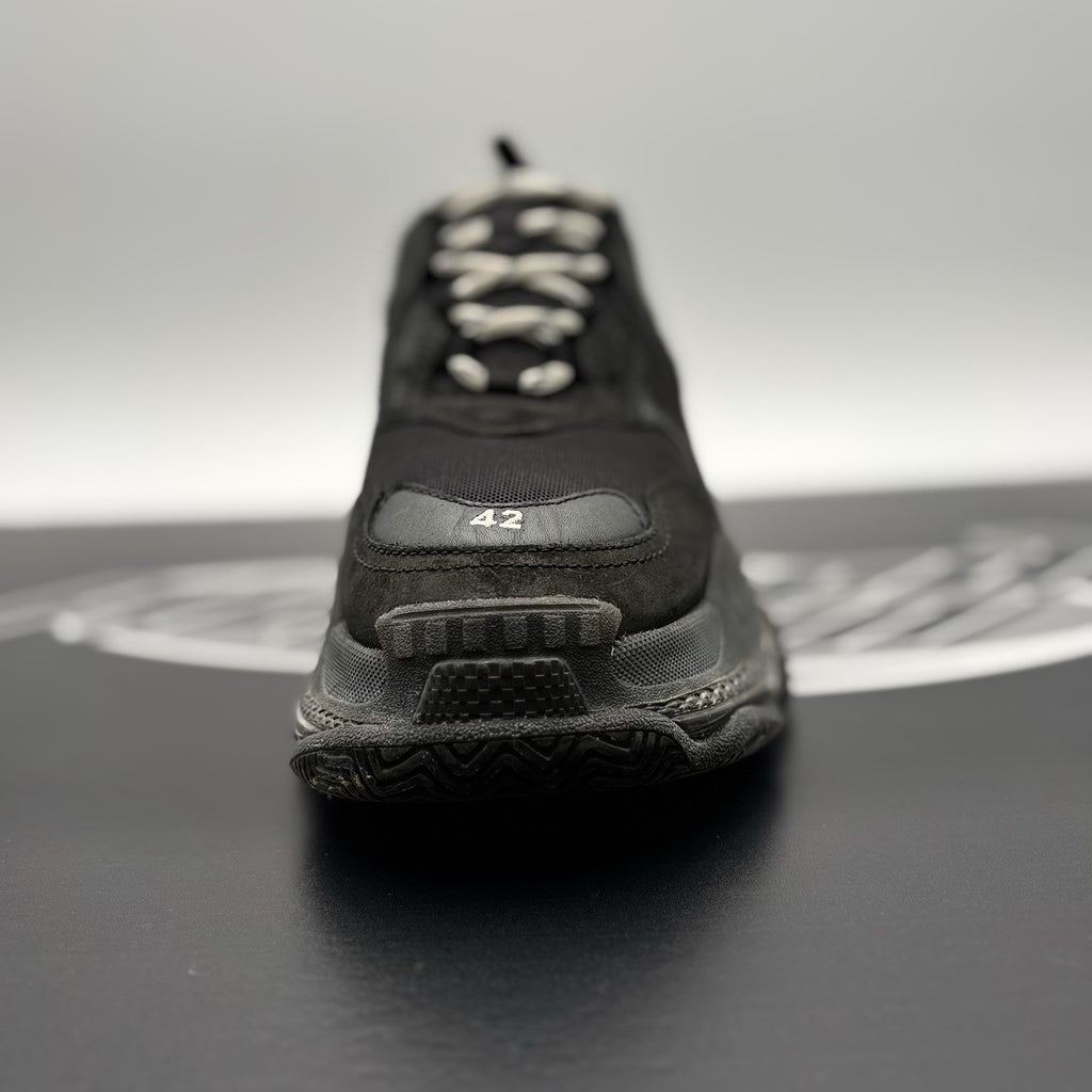 Size 42 (9 US) - Balenciaga Triple S ' Black ' | GOOD CONDITION!