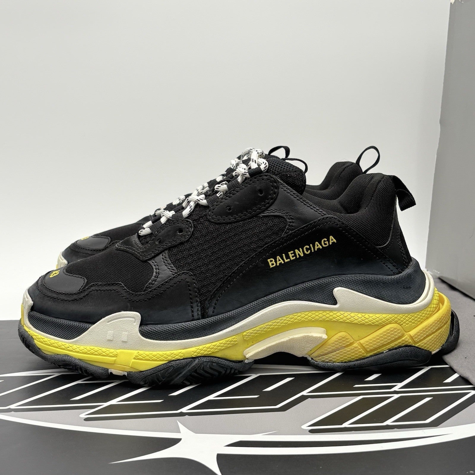 Size 43 (10 US) Balenciaga Triple S ' Black Yellow ' | SUPER CLEAN!
