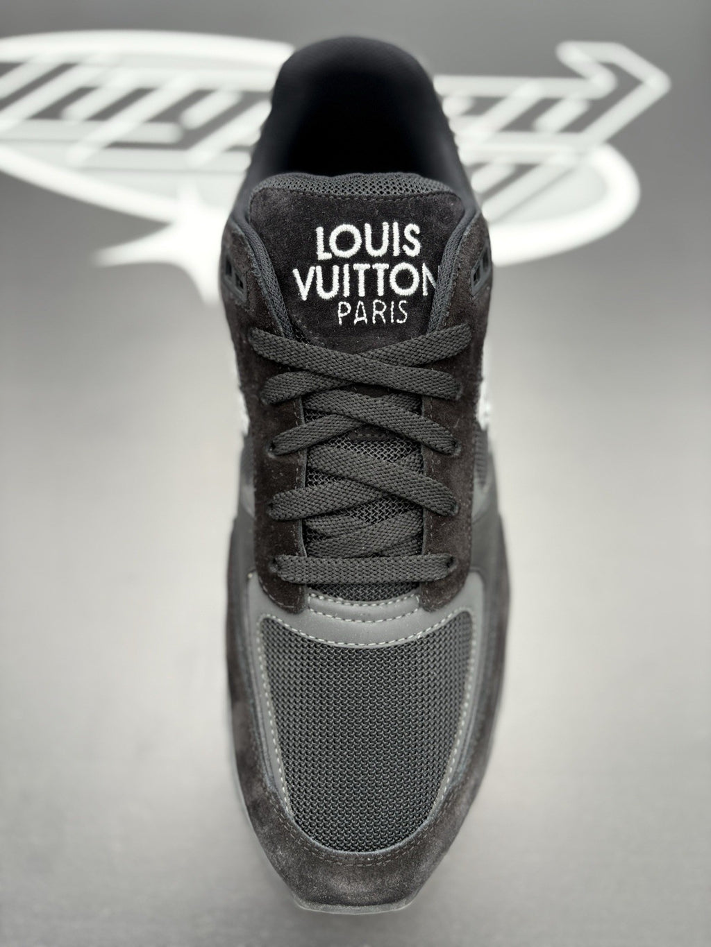 Size 8 LV (9-9.5 US) Louis Vuitton Run Away Low ' Black ' | EXCELLENT CONDITION!