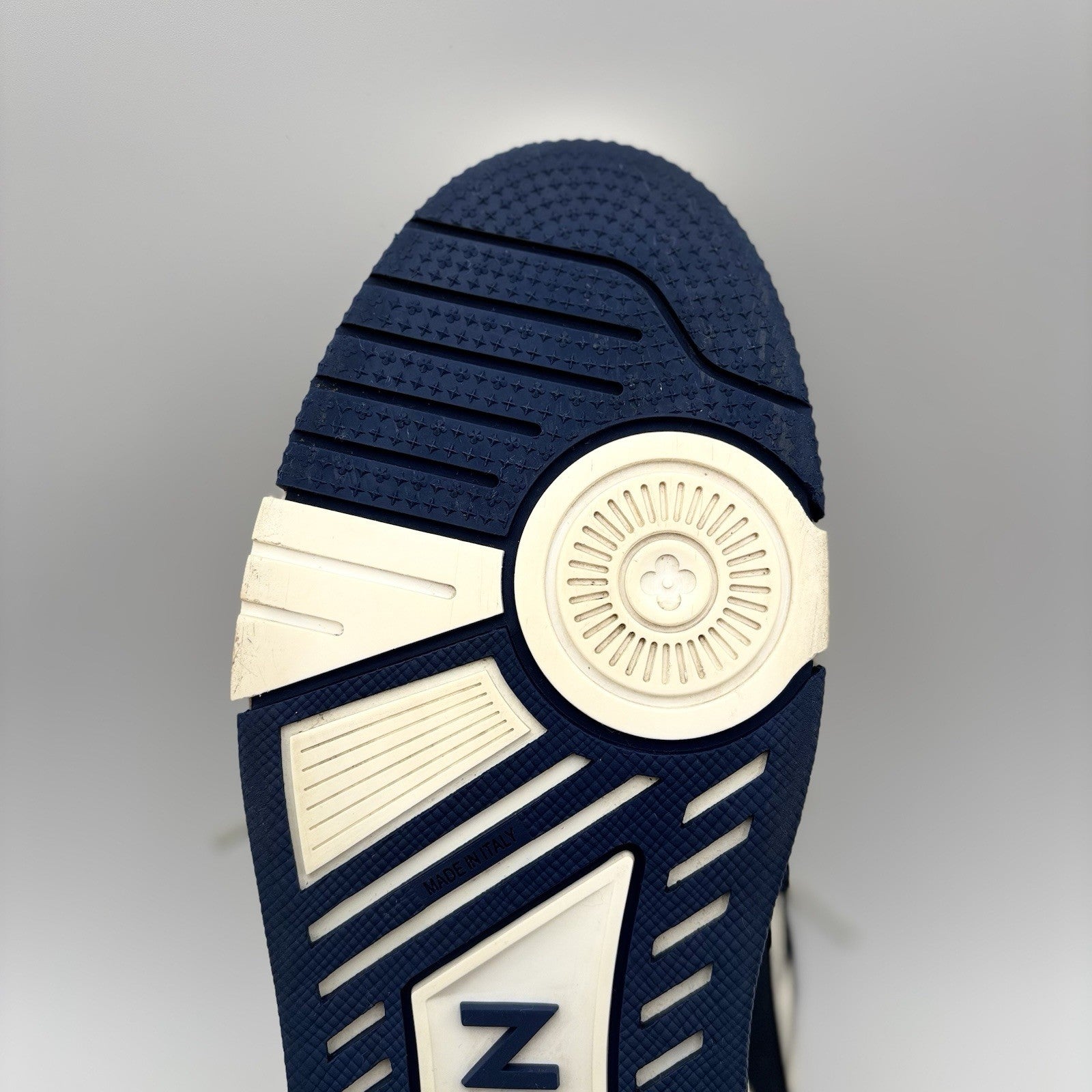 Size 8 LV (9-9.5 US) - Louis Vuitton Skate ' Marine ' | GREAT CONDITION!