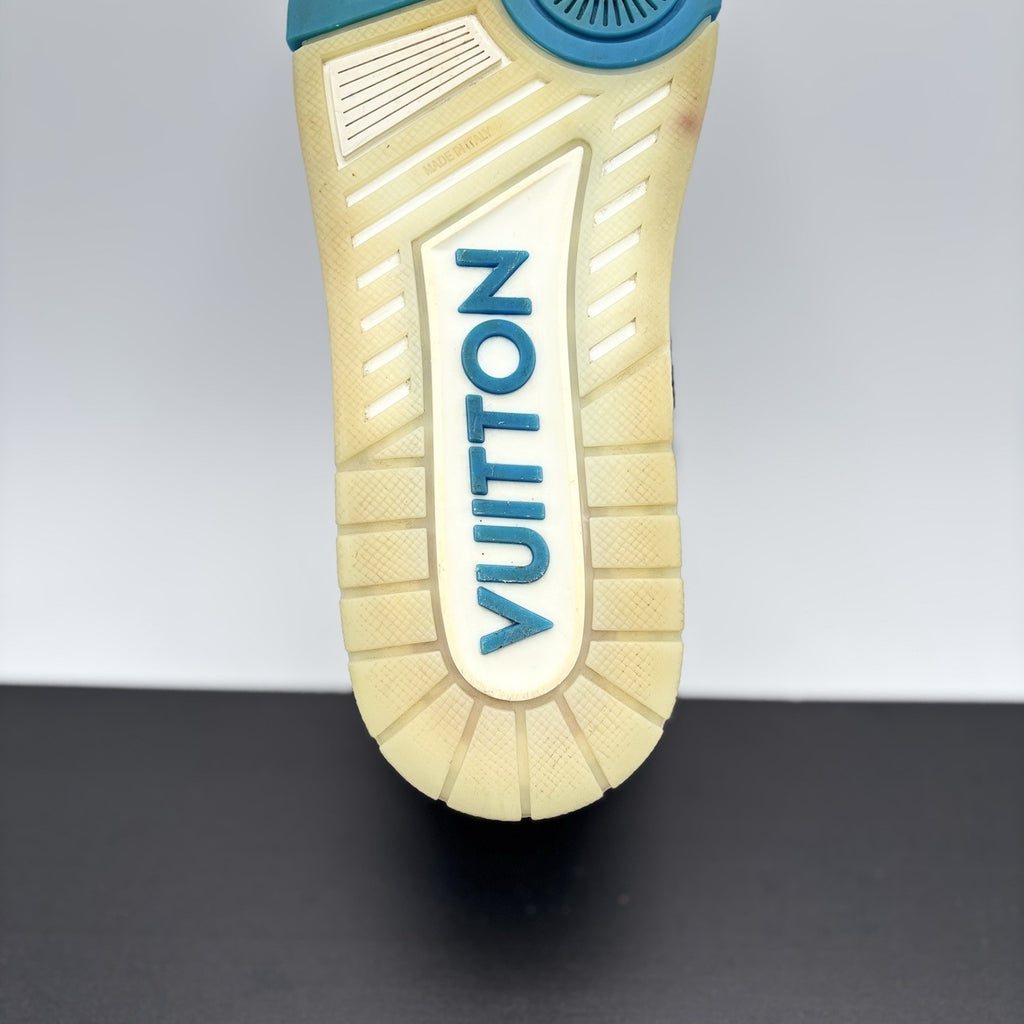 Size 8.5 LV (9.5-10 US) - Louis Vuitton Trainer Mid ‘ White, Blue ’ | GREAT!