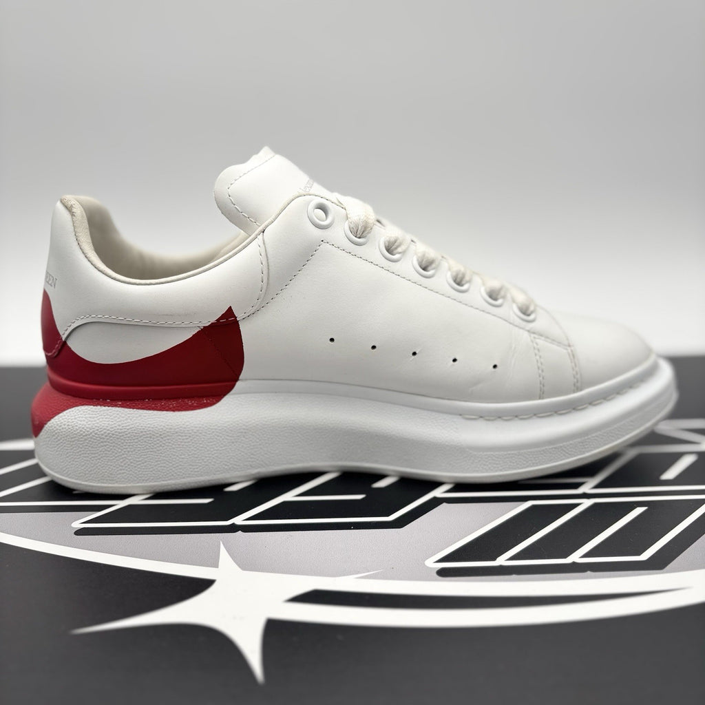 Size 41 (8 US) - Alexander McQueen ‘ White, Red ‘ | GREAT!