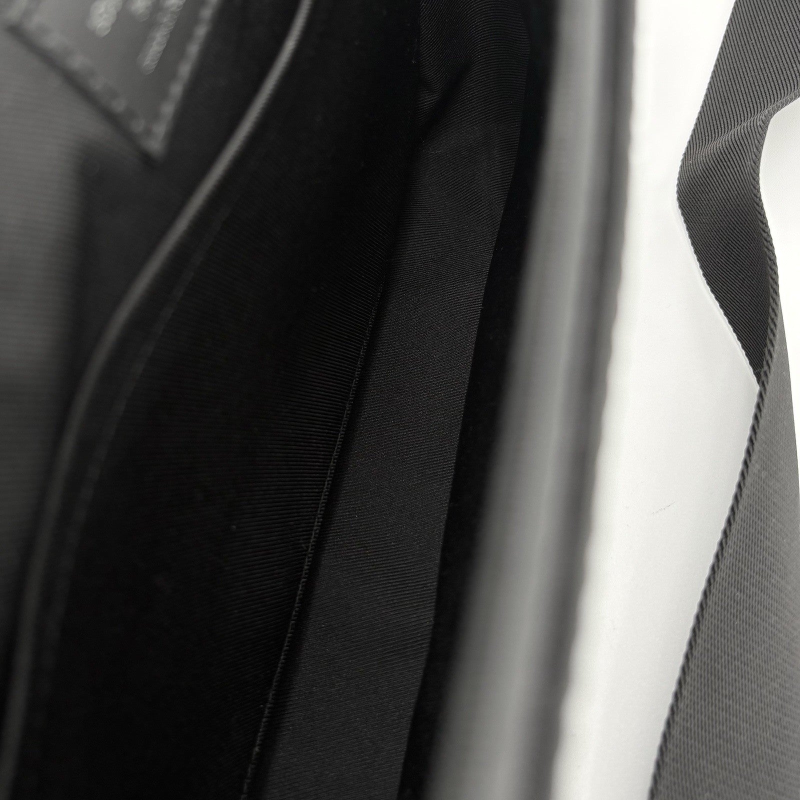 Louis Vuitton District PM Infini Messenger Bag ' Black ' | PRISTINE CONDITION!