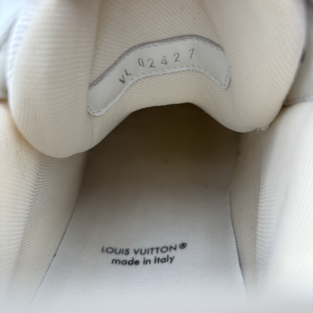 Size 7 LV (8-8.5 US) - Louis Vuitton Trainer ' White ' | EXCELLENT CONDITION!