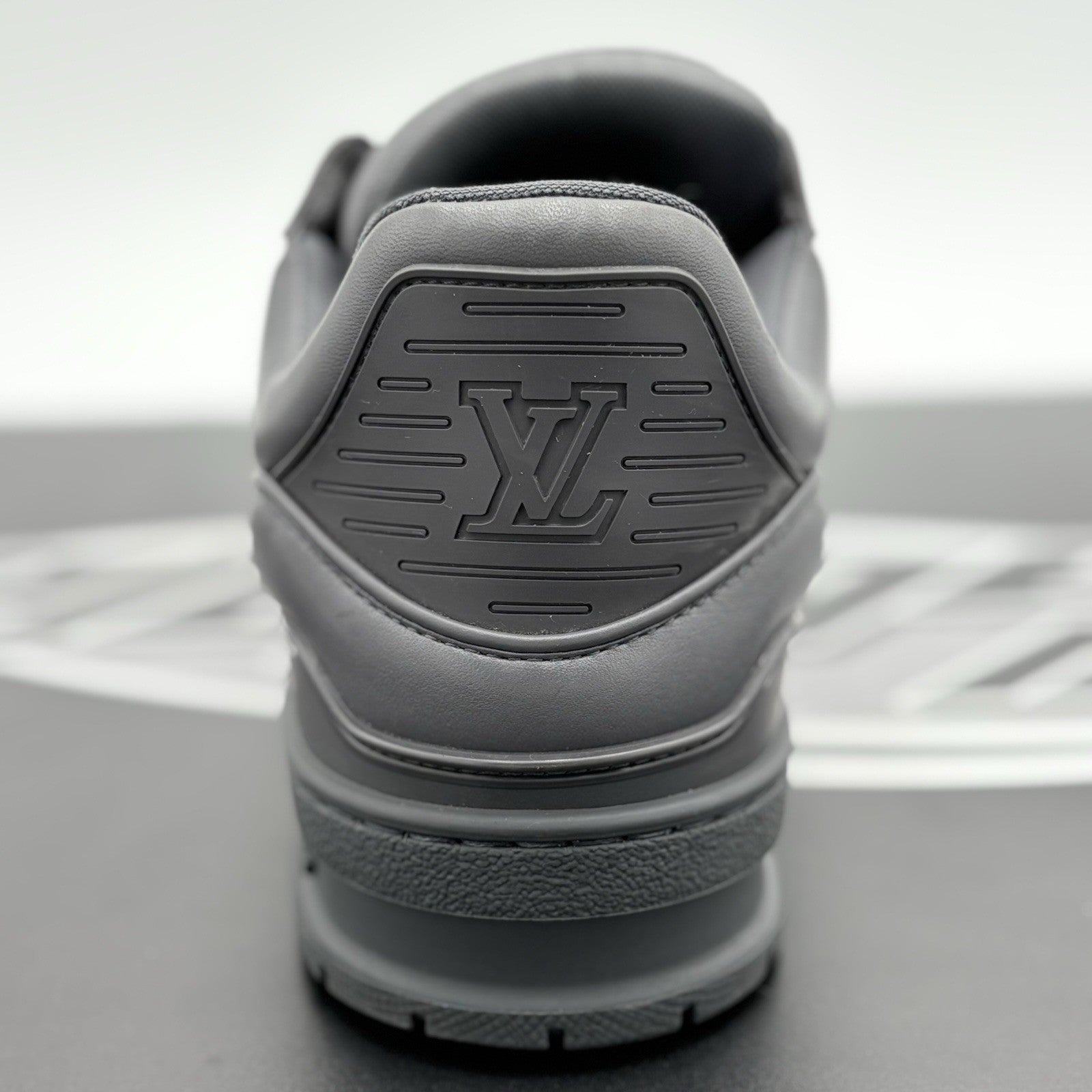 Size 7 LV (8-8.5 US) Louis Vuitton Trainer ' Dark Grey ' | SUPER CLEAN!