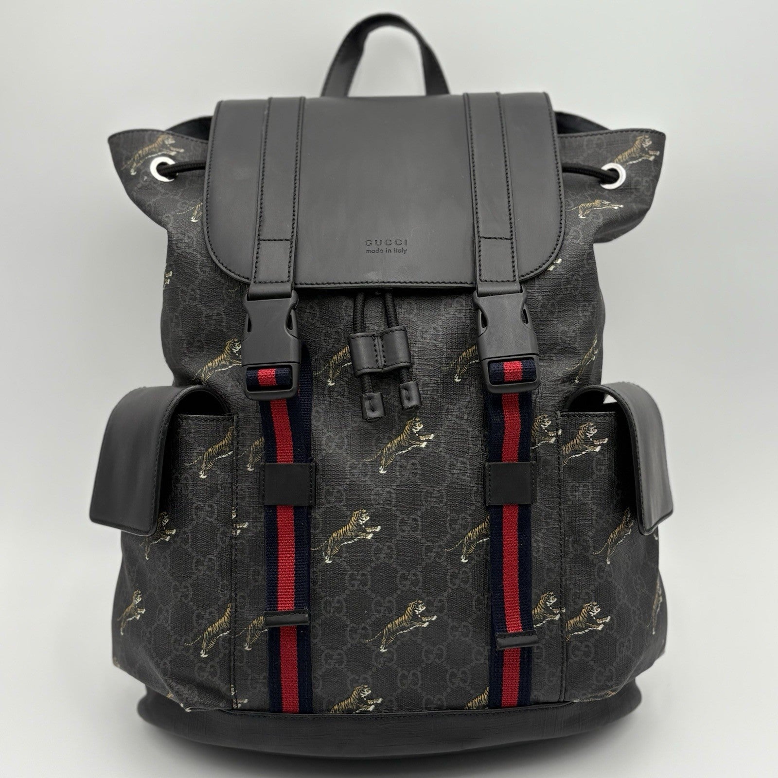 Gucci Bestiary GG Supreme Tigers Backpack ' Black Grey '
