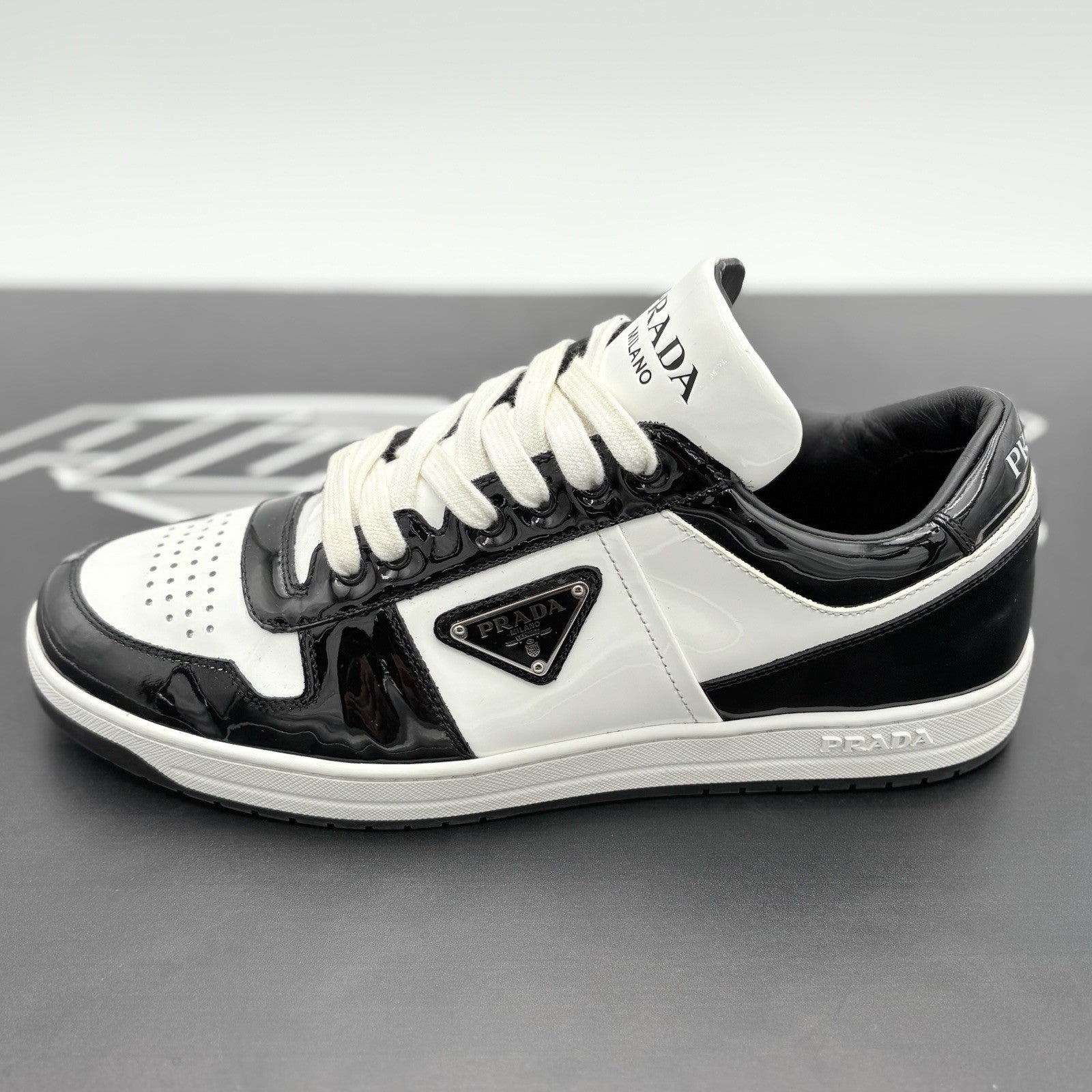Size 8.5 UK (9.5 US) Prada Downtown Low Patent Leather ' Black White ' | GREAT!