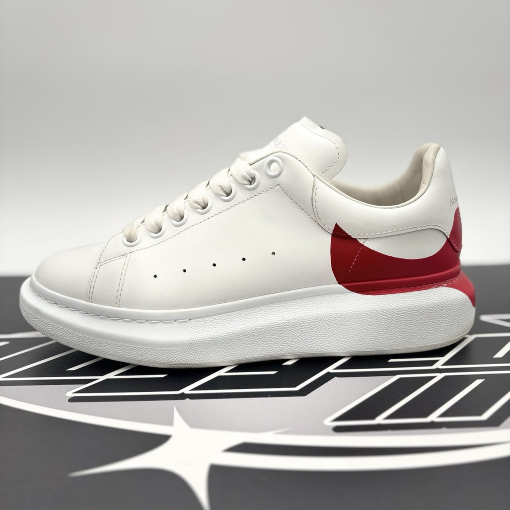 Size 41 (8 US) - Alexander McQueen ‘ White, Red ‘ | GREAT!