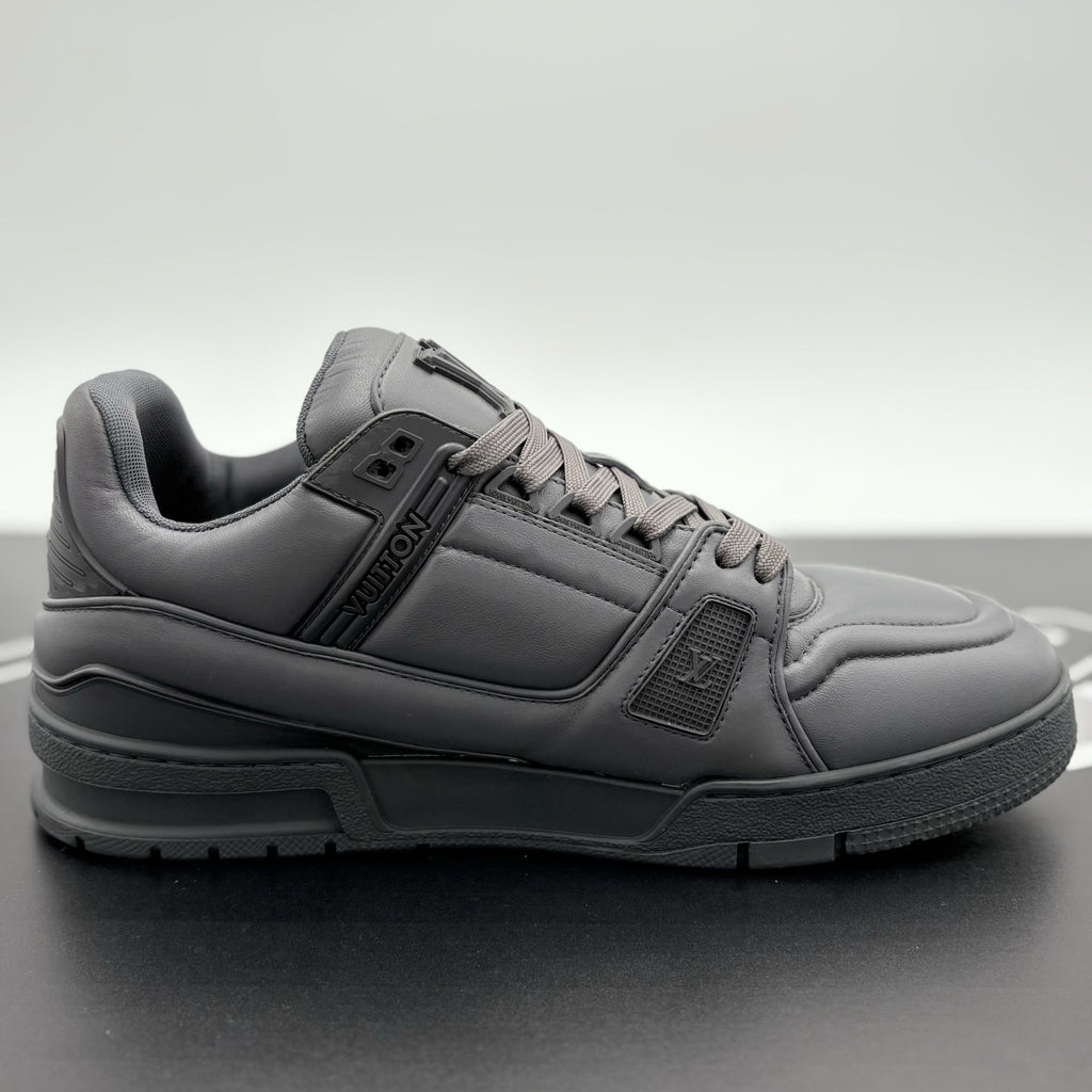 Size 7 LV (8-8.5 US) Louis Vuitton Trainer ' Dark Grey ' | SUPER CLEAN!