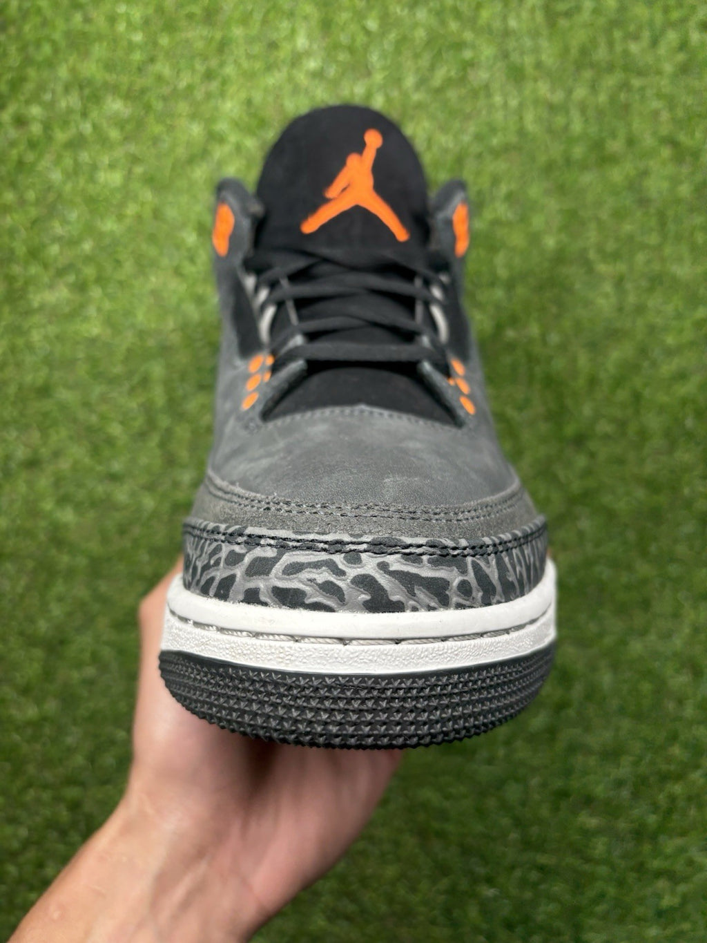Size 10 - Jordan 3 Retro 2023 Mid Fear | SUPER CLEAN!