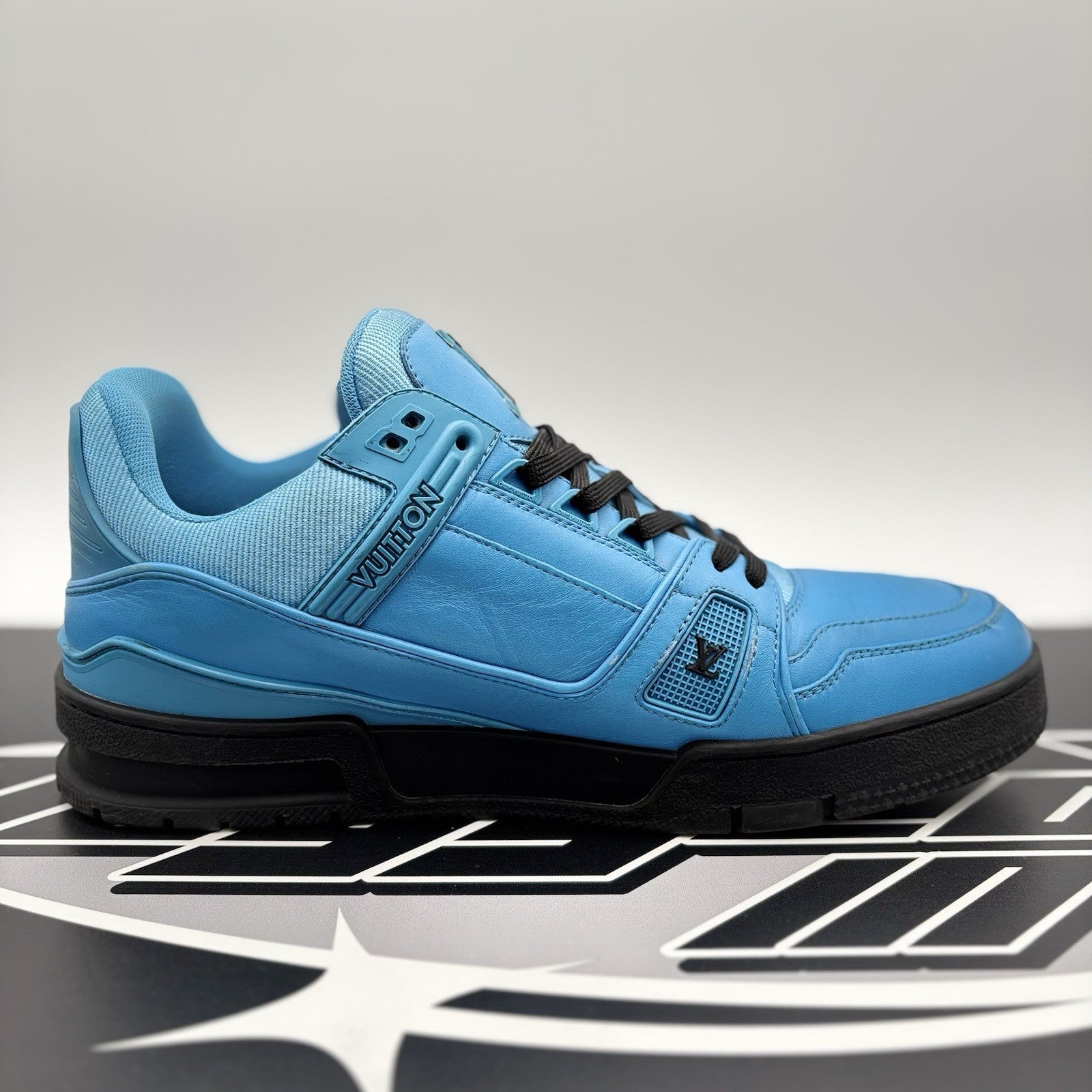 Size 7 LV (8-8.5 US) - Louis Vuitton Trainer ' Blue, Black ' | GOOD CONDITION!