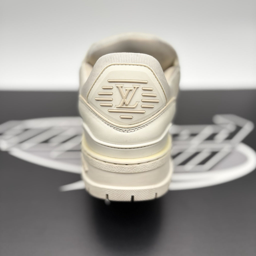 Size 8 LV (9-9.5 US) - Louis Vuitton Maxi Trainer ' White ' | GREAT CONDITION!
