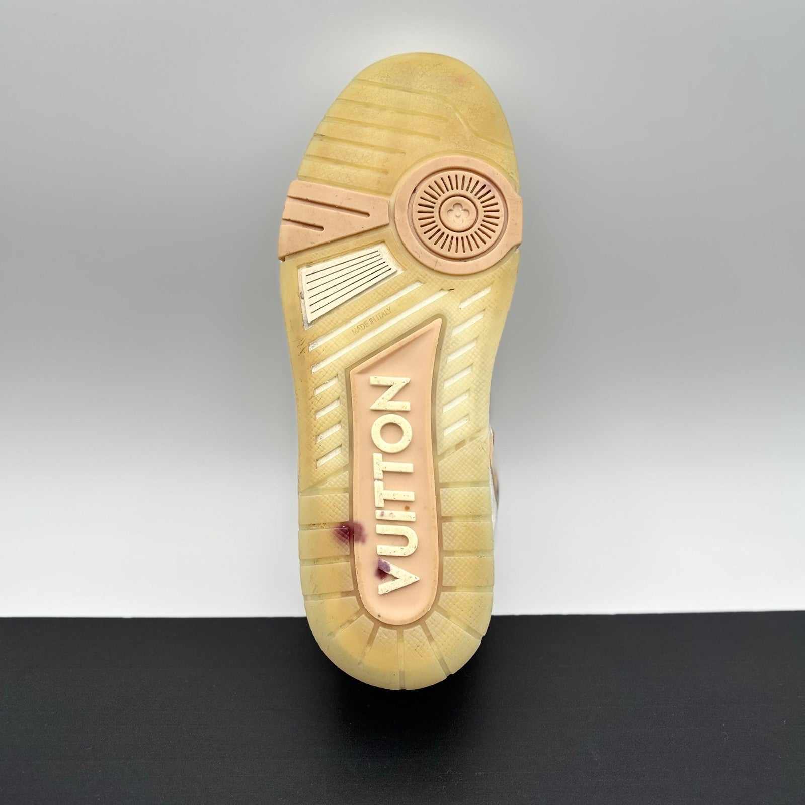 Size 6 LV (7-7.5 US ) Louis Vuitton Trainer ' Metallic, Beige '