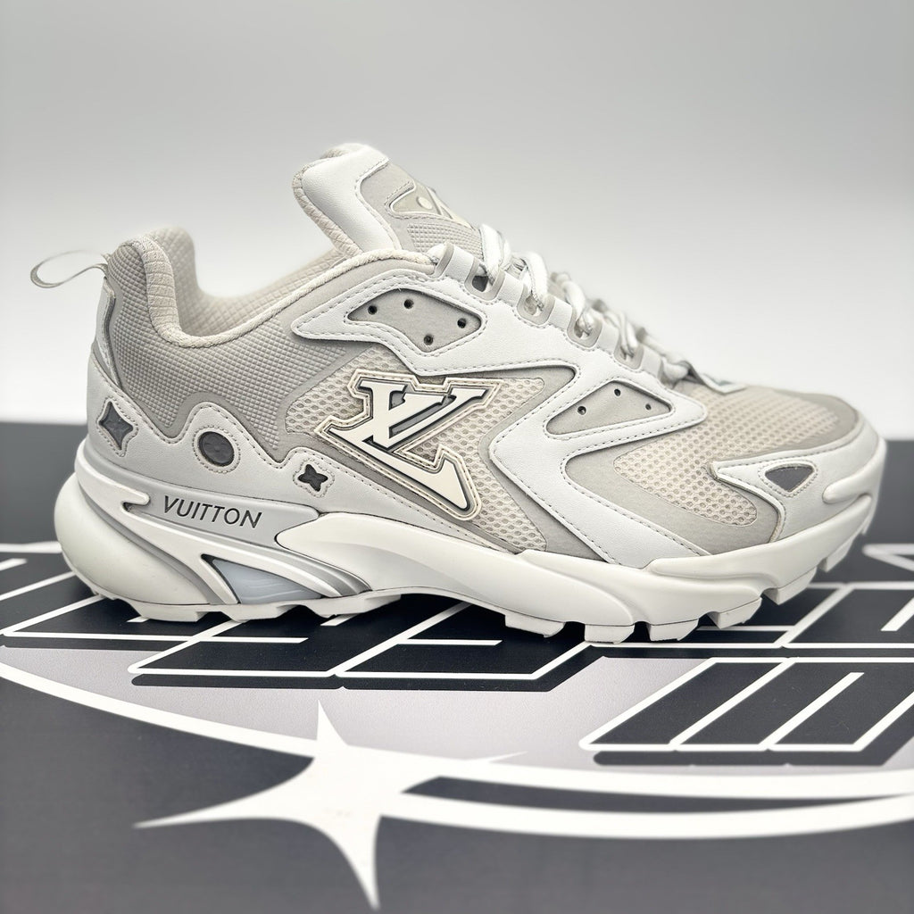 Size 7 LV (8-8.5 US) Louis Vuitton LV Runner Tactic ' White ' | GREAT!