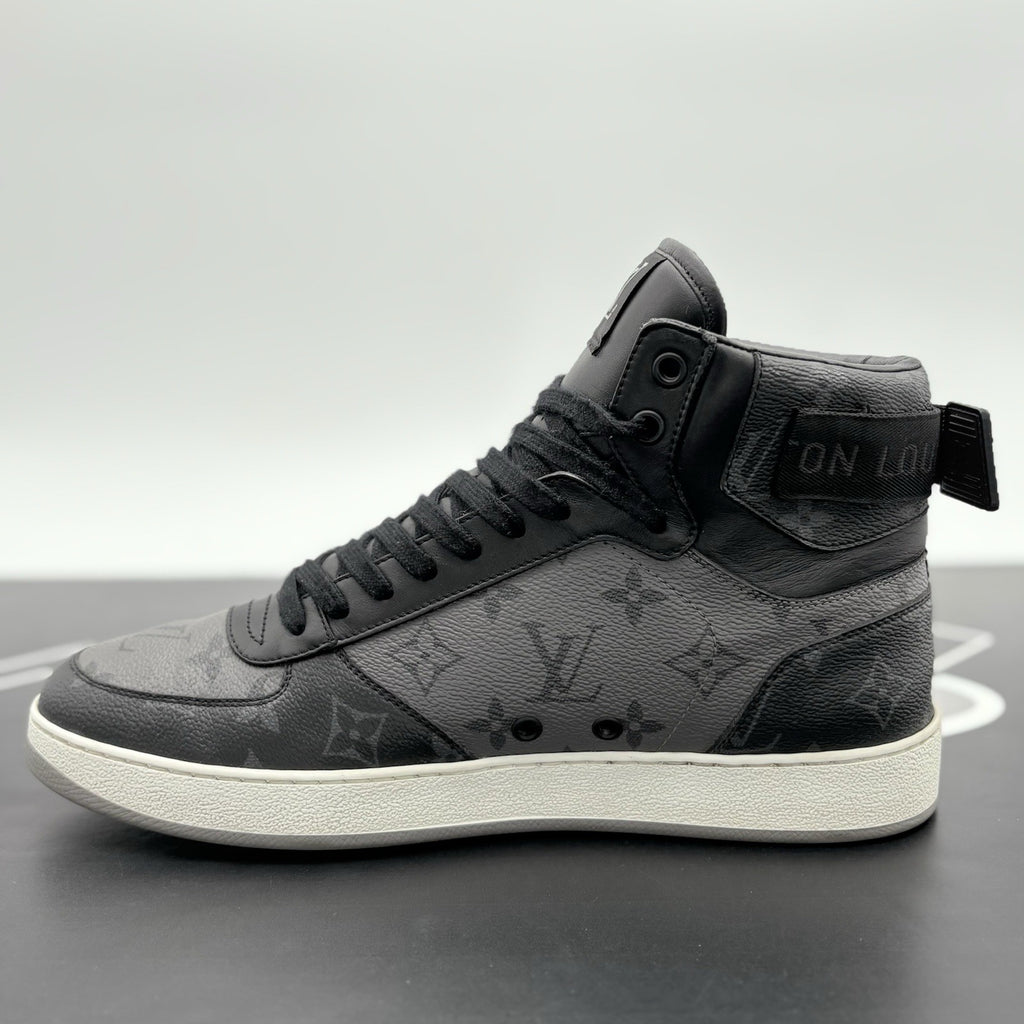 Size 7 LV (8-8.5 US) Louis Vuitton Eclipse Rivoli ' Black ' | SUPER CLEAN!