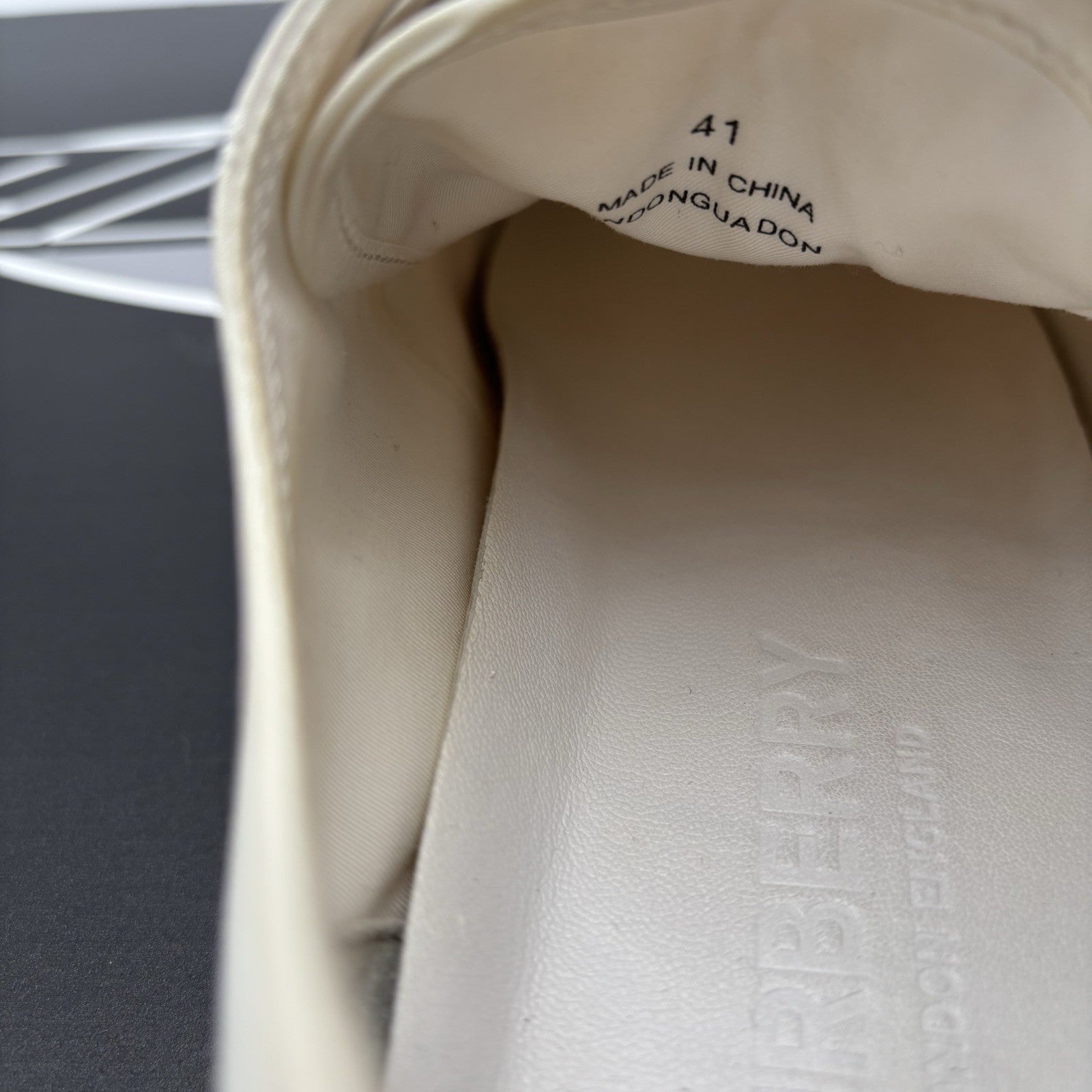 Size 41 EU (8 US) - Burberry Low Sneaker ' Orange, White ' | SUPER CLEAN!