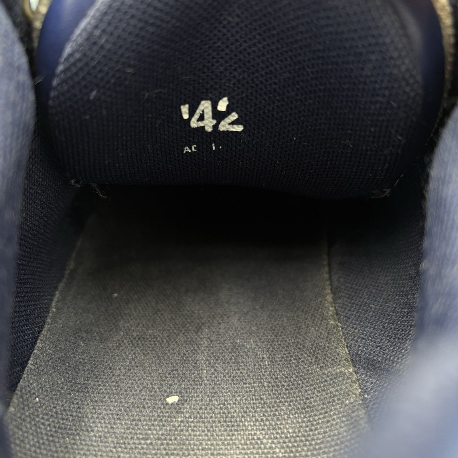 Size 42 (9 US) Off-White Out Of Office ' Blue White '