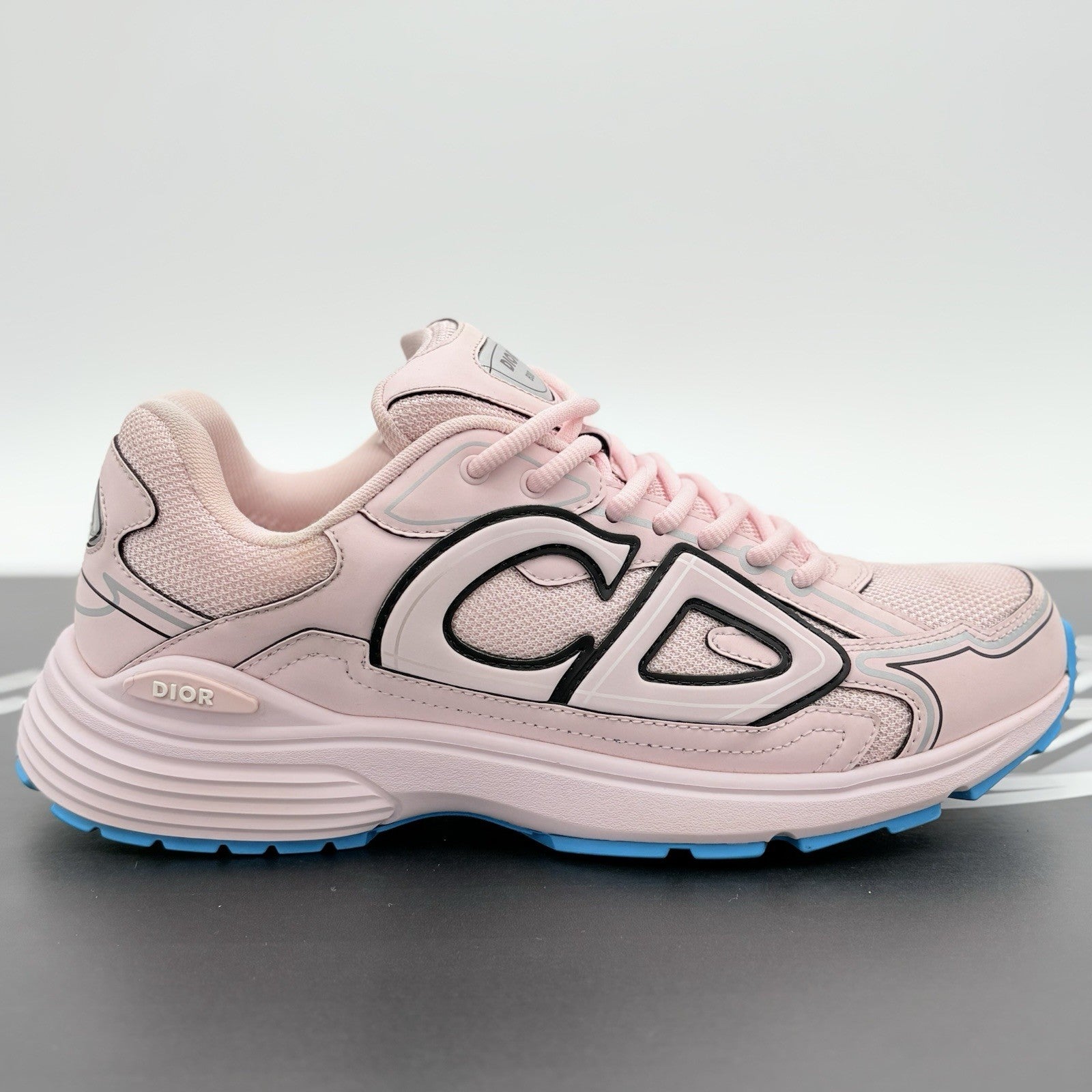 Size 41 (8 US) Dior B30 Reflective ' Pale Pink Blue ' | GREAT CONDITION!