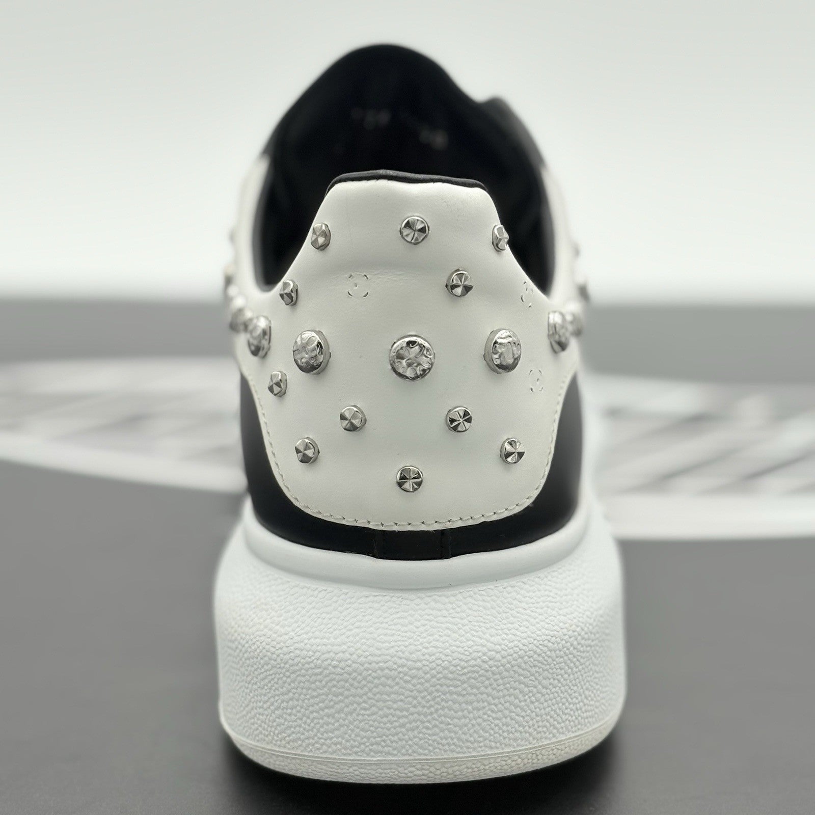 Size 43.5 (10.5 US) Alexander McQueen Studded Oversized ' White Black ' | CLEAN!