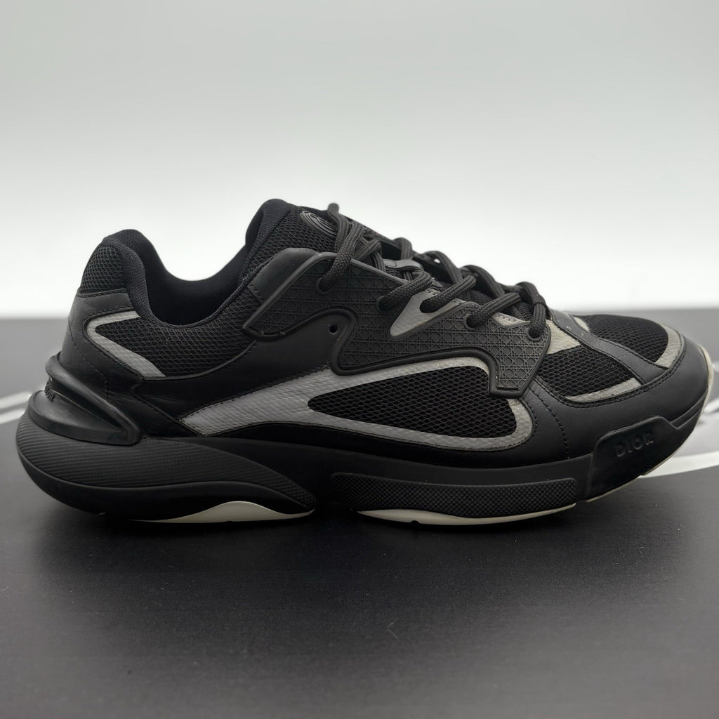 Size 43 (10 US) - Dior B24 Runtek ' Black '