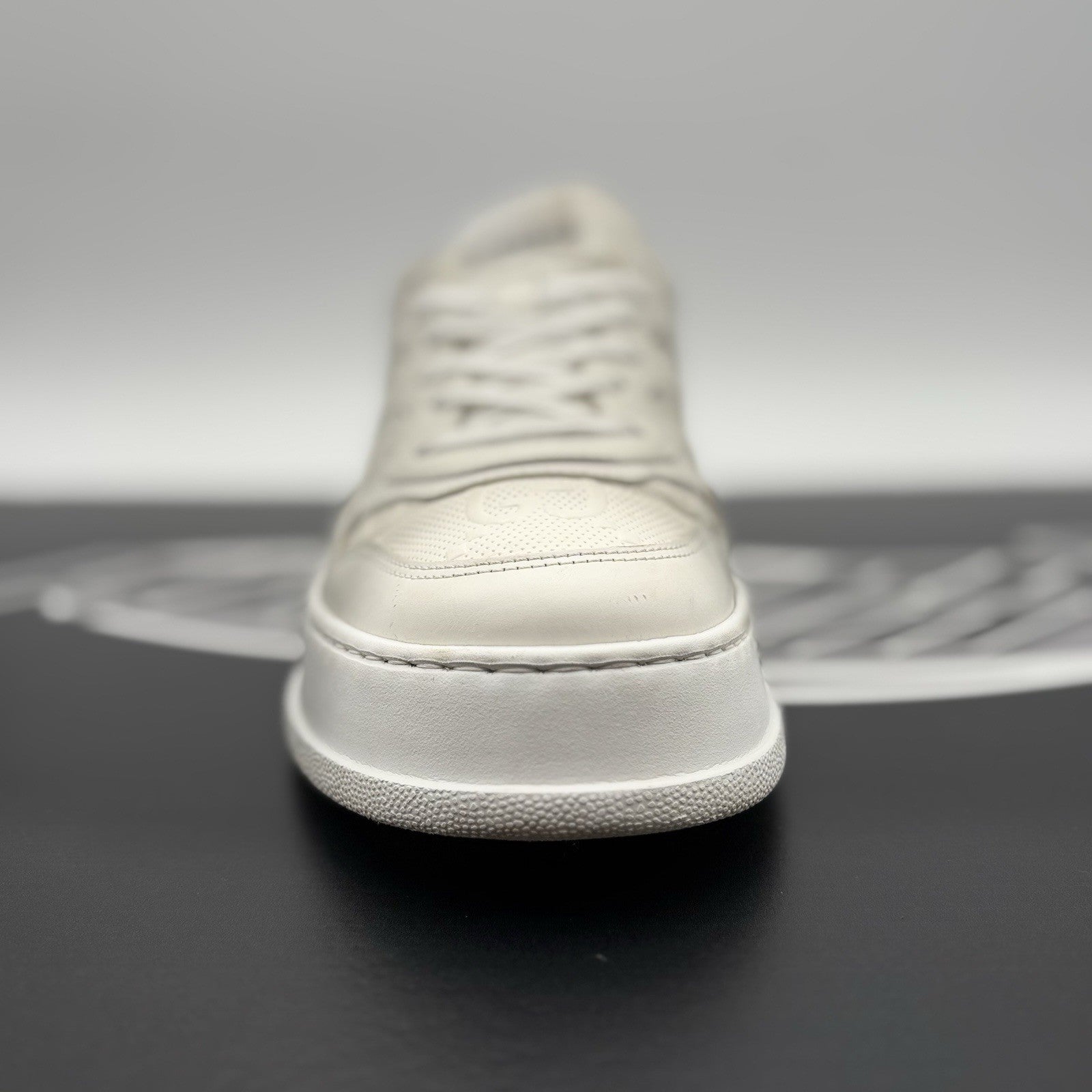 Size 8G (8.5 US) - Gucci GG Embossed ' White Leather ' | GOOD CONDITION!
