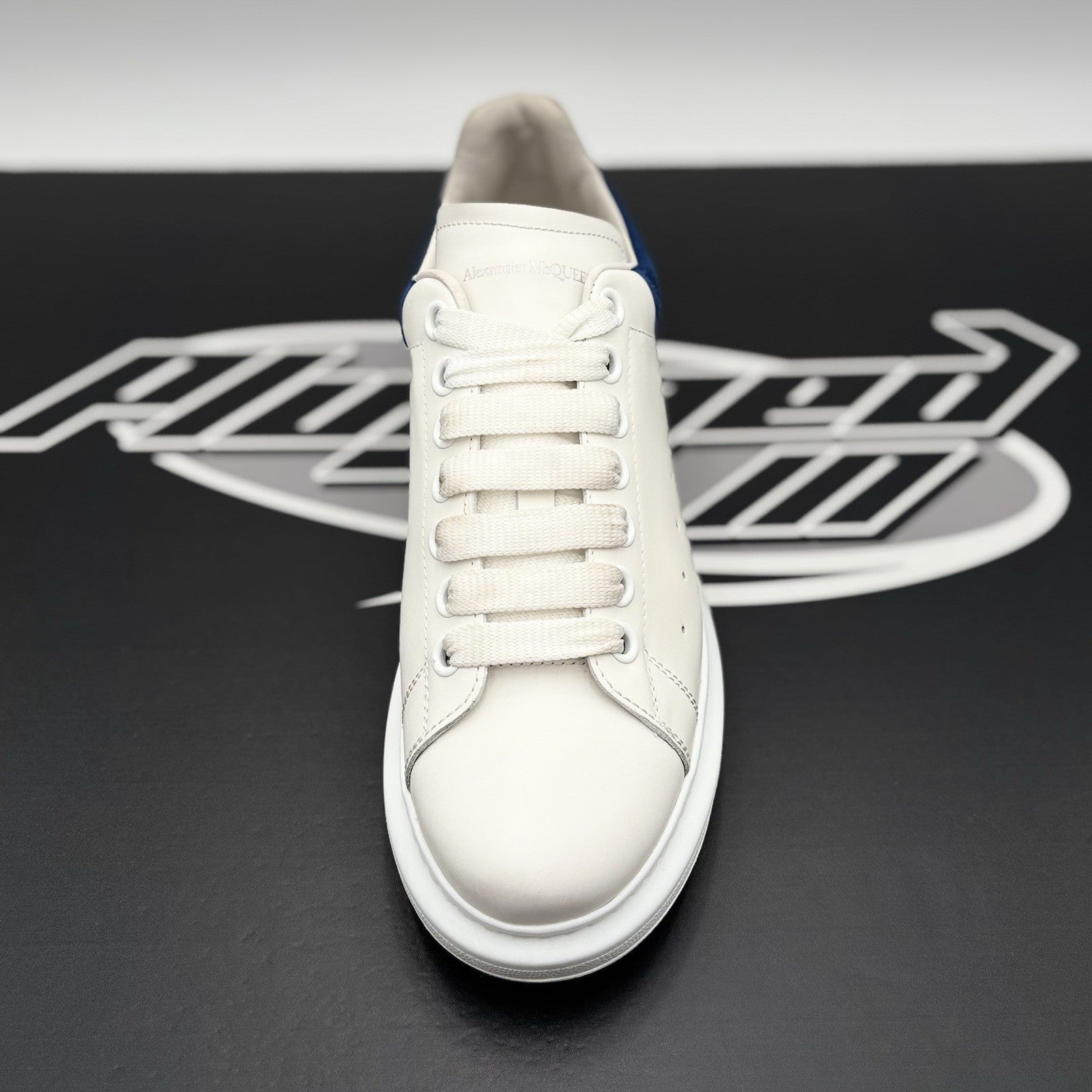 Size 41 (8 US) - Alexander McQueen Oversized ' White, Blue ' | GREAT CONDITION!