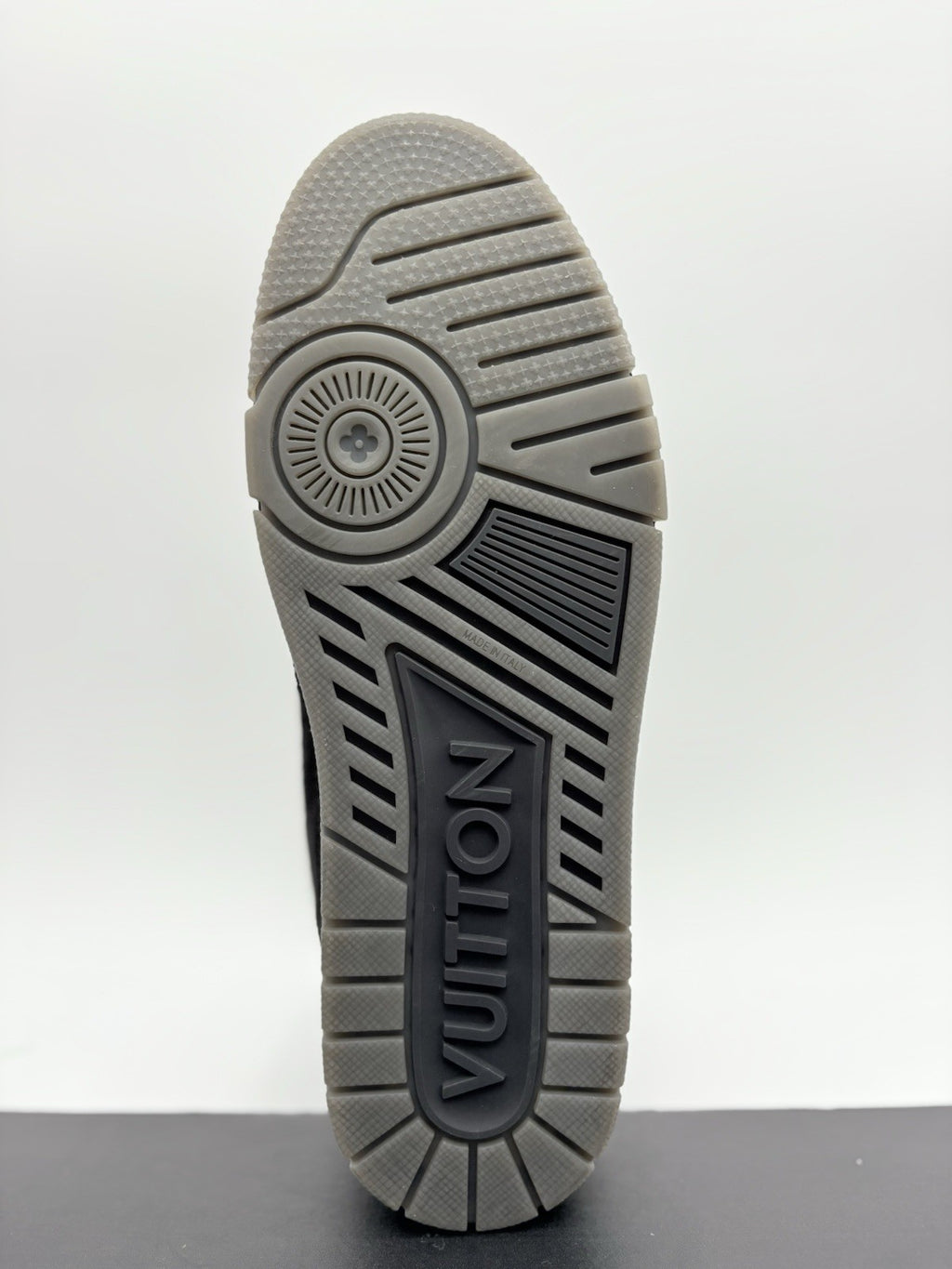 Size 9.5 LV (10.5-11 US) Louis Vuitton Trainer  ' Black Grey ' | SUPER CLEAN!
