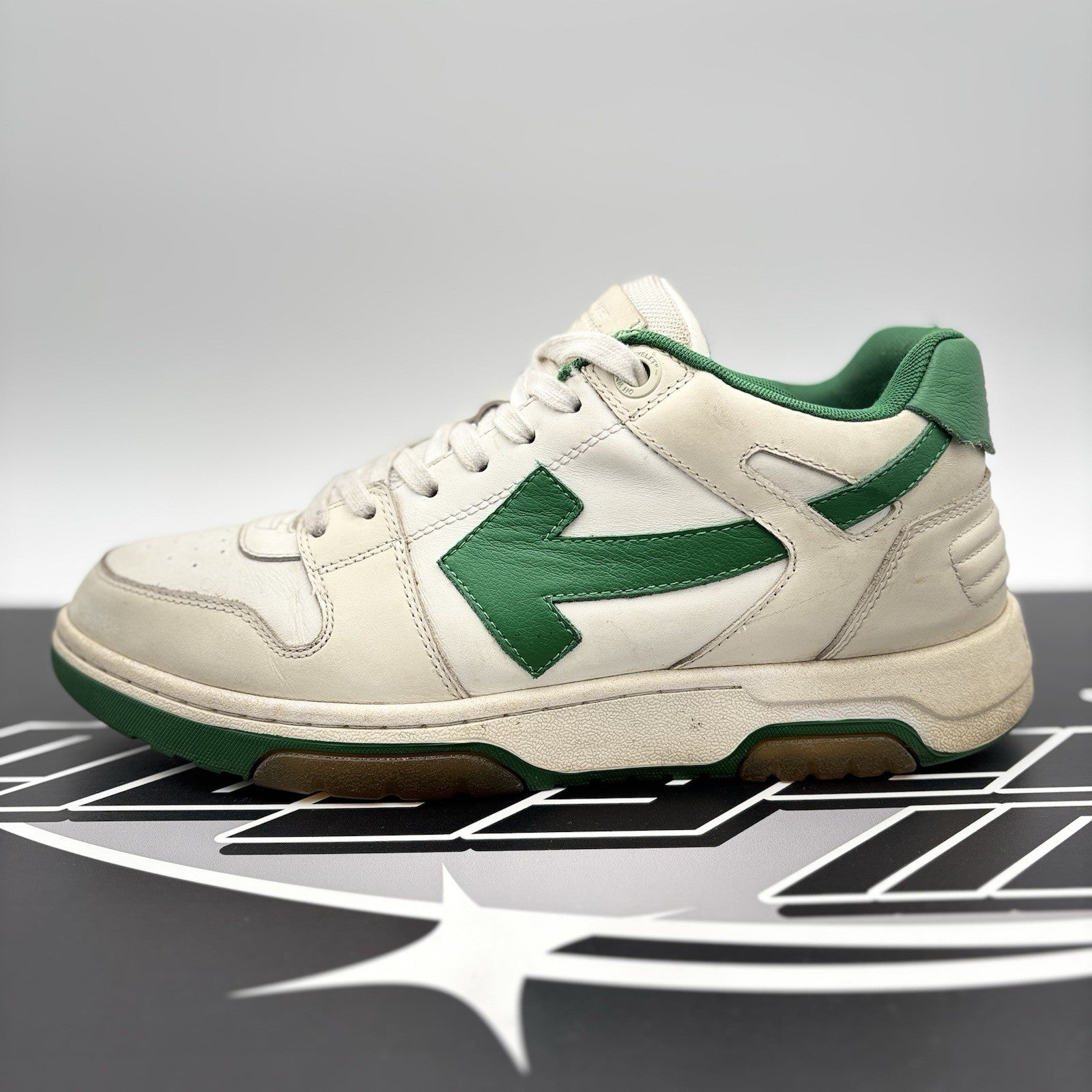 Size 43 (10 US) Off-White Out of Office ' White, Green ' | GOOD CONDITION!