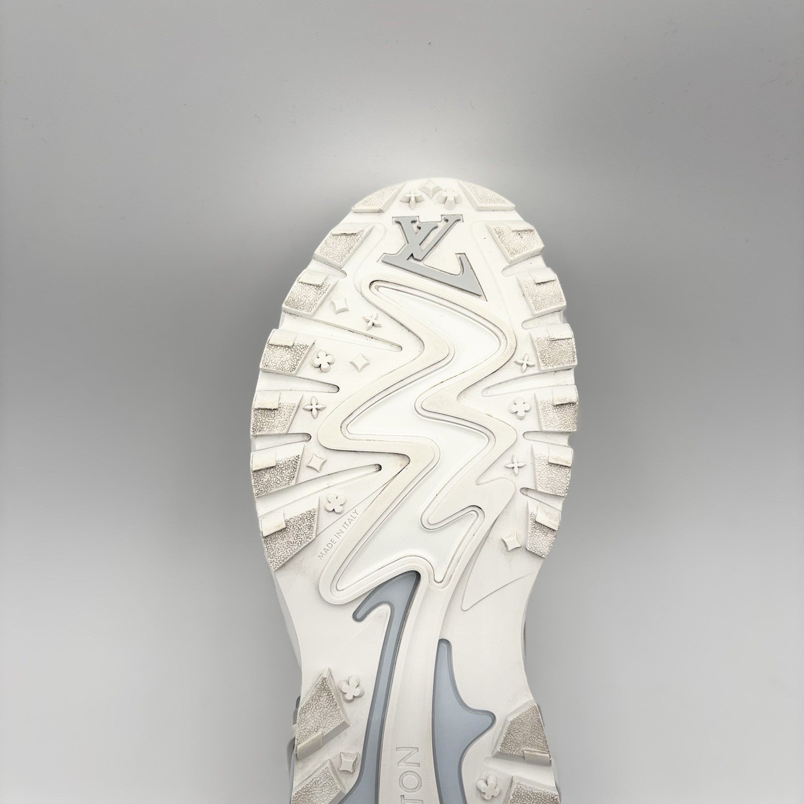 Size 7 LV (8-8.5 US) Louis Vuitton LV Runner Tactic ' White ' | GREAT!