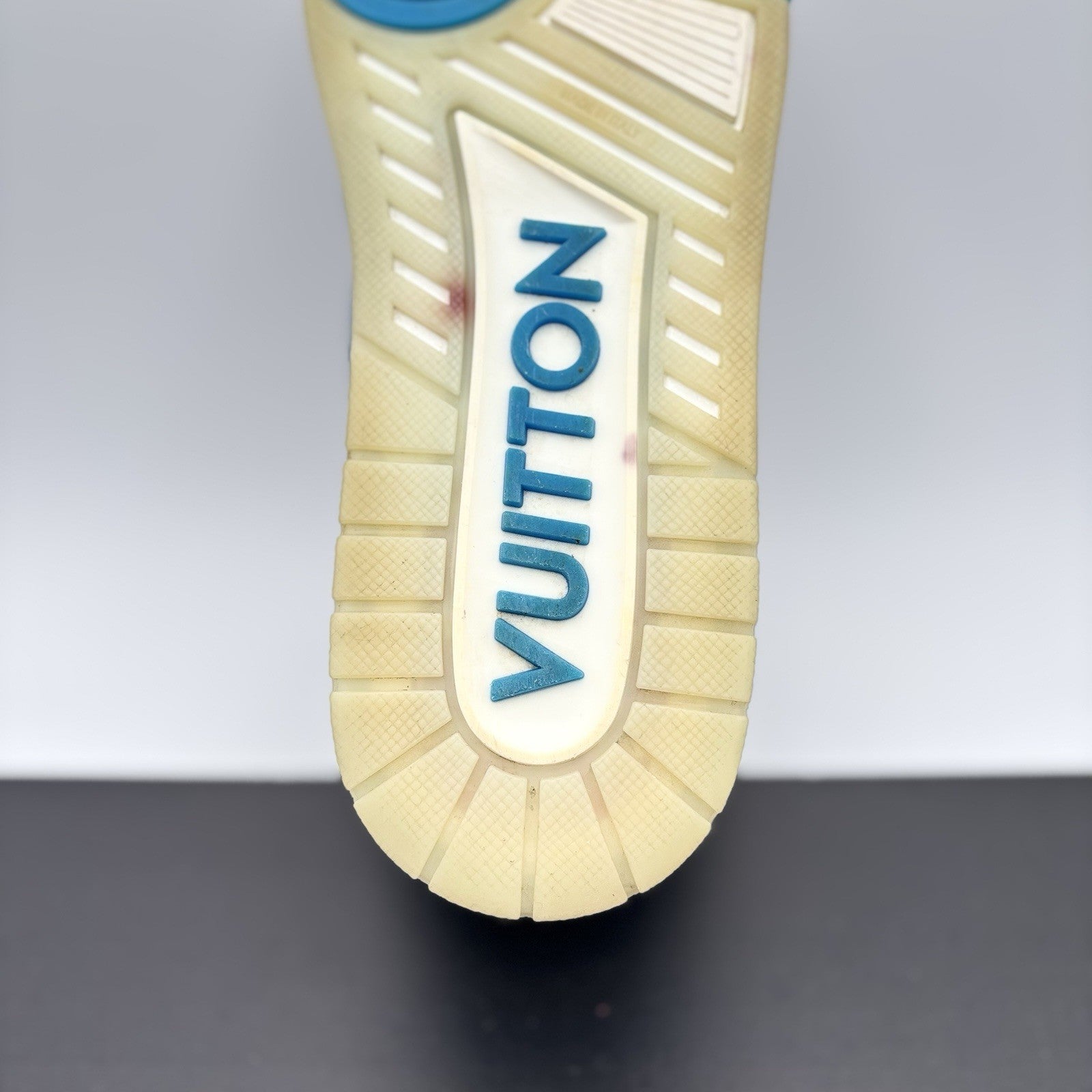 Size 8.5 LV (9.5-10 US) - Louis Vuitton Trainer Mid ‘ White, Blue ’ | GREAT!