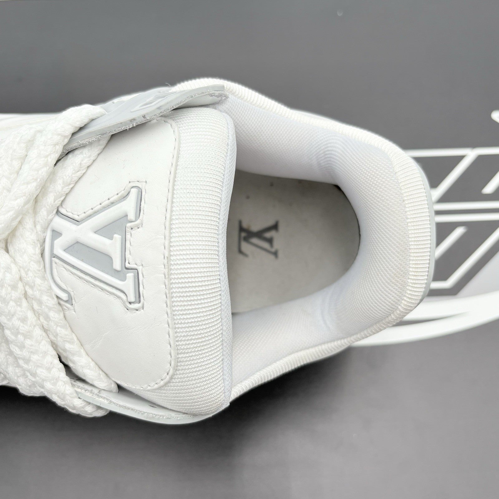 Size 10 LV (11-11.5 US) - Louis Vuitton Maxi ' White Grey ' | SUPER CLEAN!