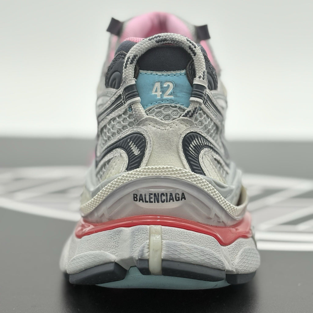 Size 42 (9 US) - Balenciaga Runner ' Grey Pink Blue ' | SUPER CLEAN!