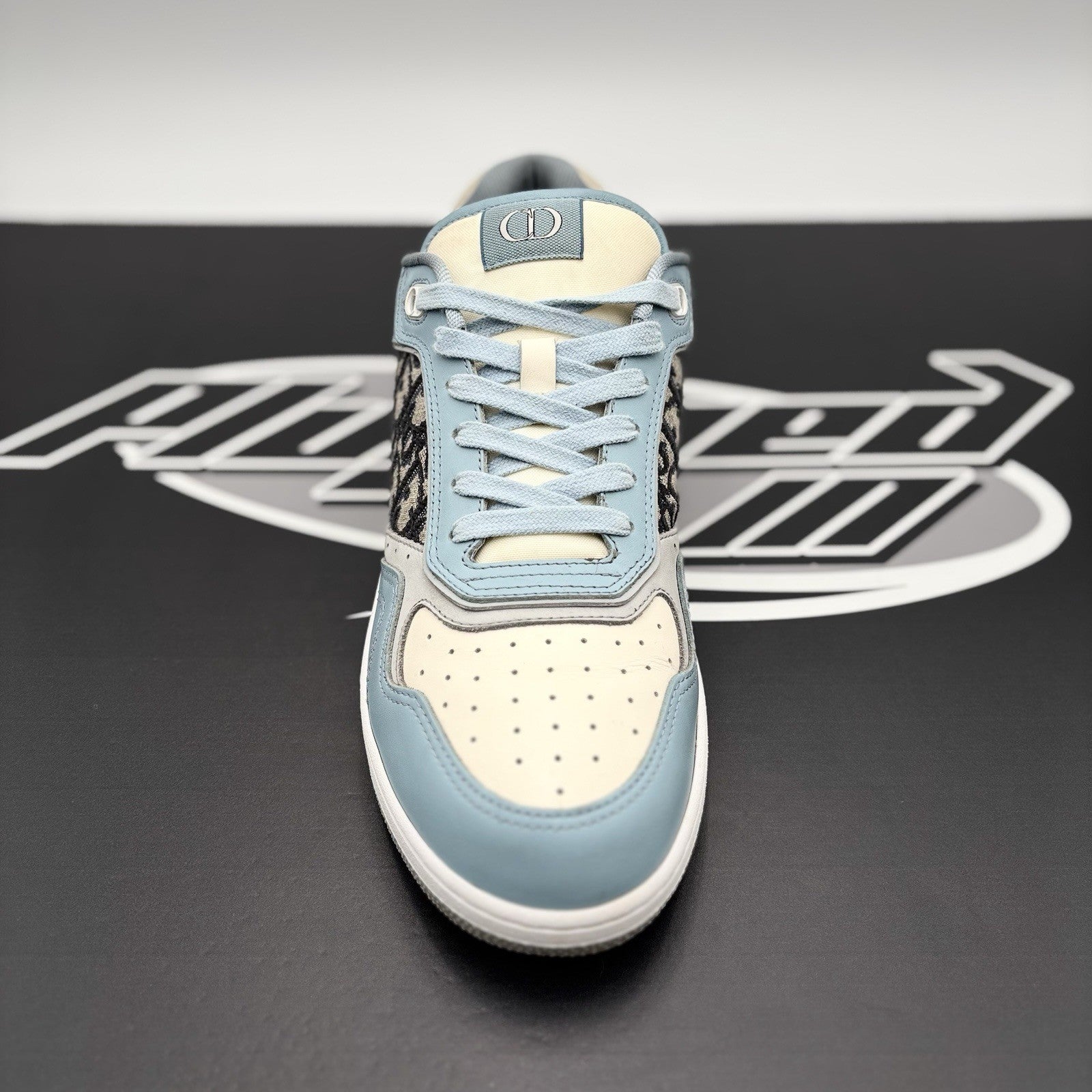 Size 43 (10 US) - Dior B27 Low Dior ' Light Blue ' | GOOD CONDITION!