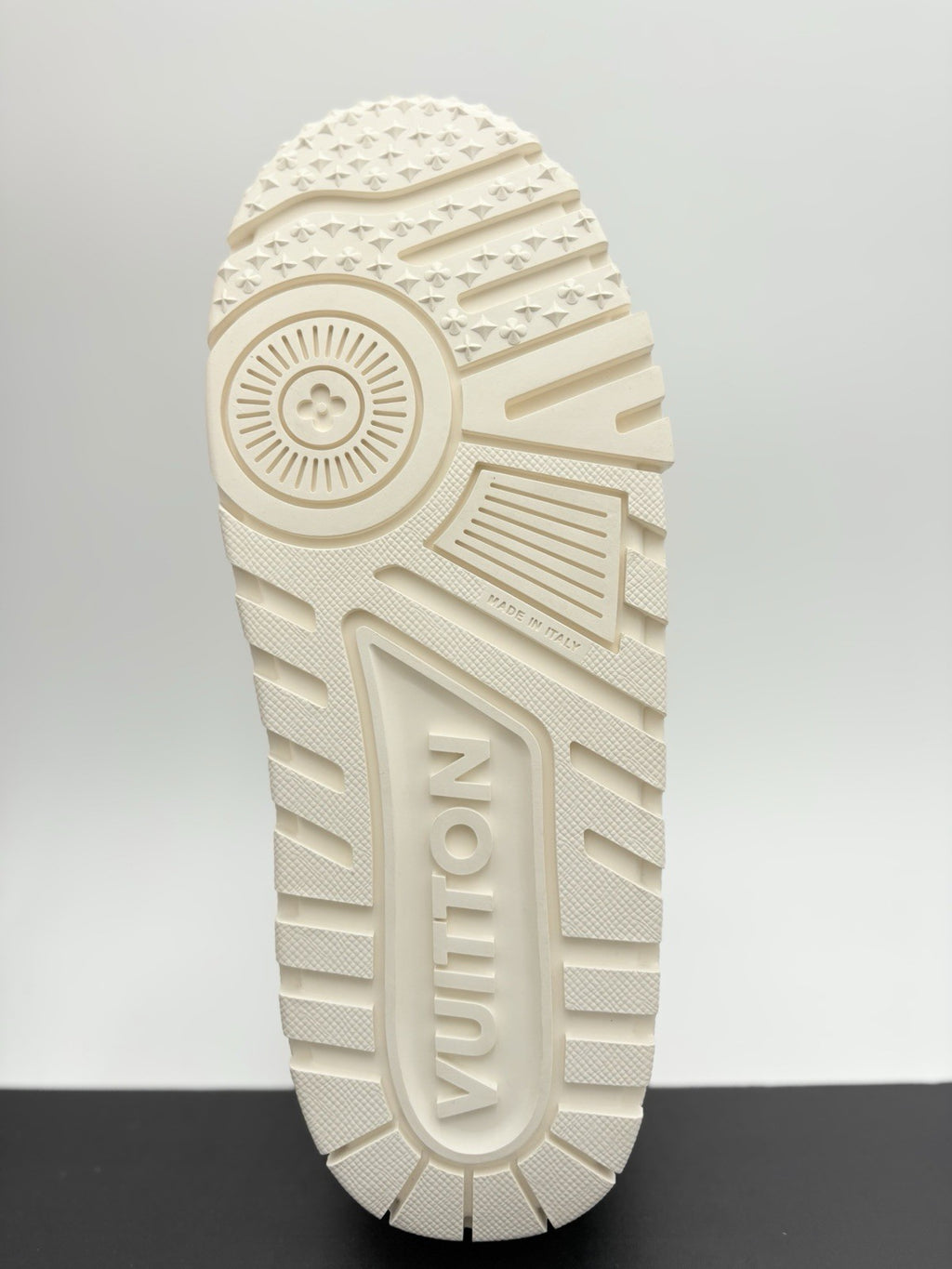 Size 10 LV (11-11.5 US) - Louis Vuitton Maxi Trainer ' White ' | WORN ONCE!
