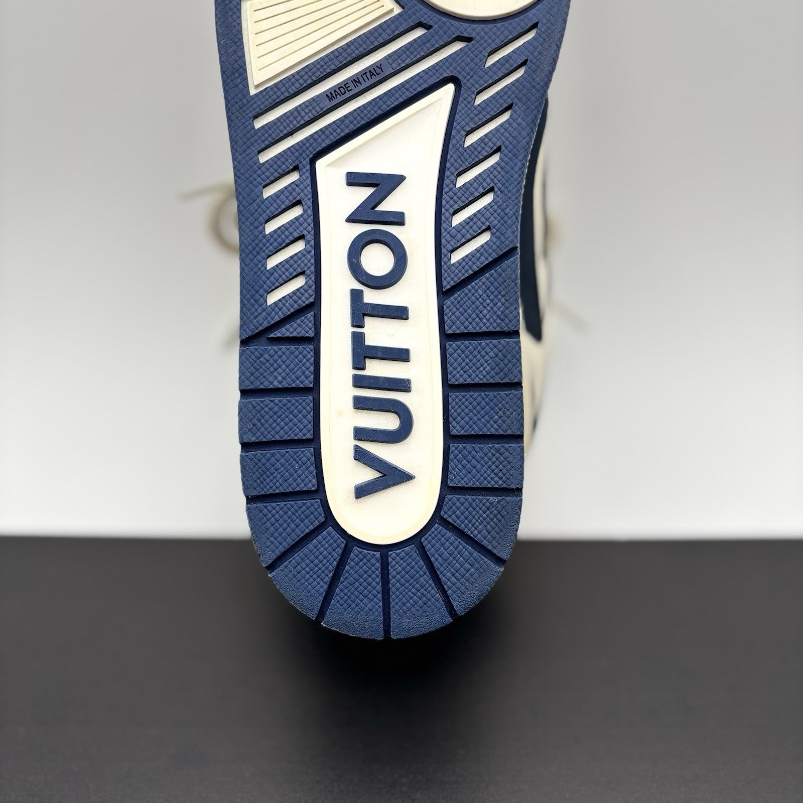 Size 8 LV (9-9.5 US) - Louis Vuitton Skate ' Marine ' | GREAT CONDITION!