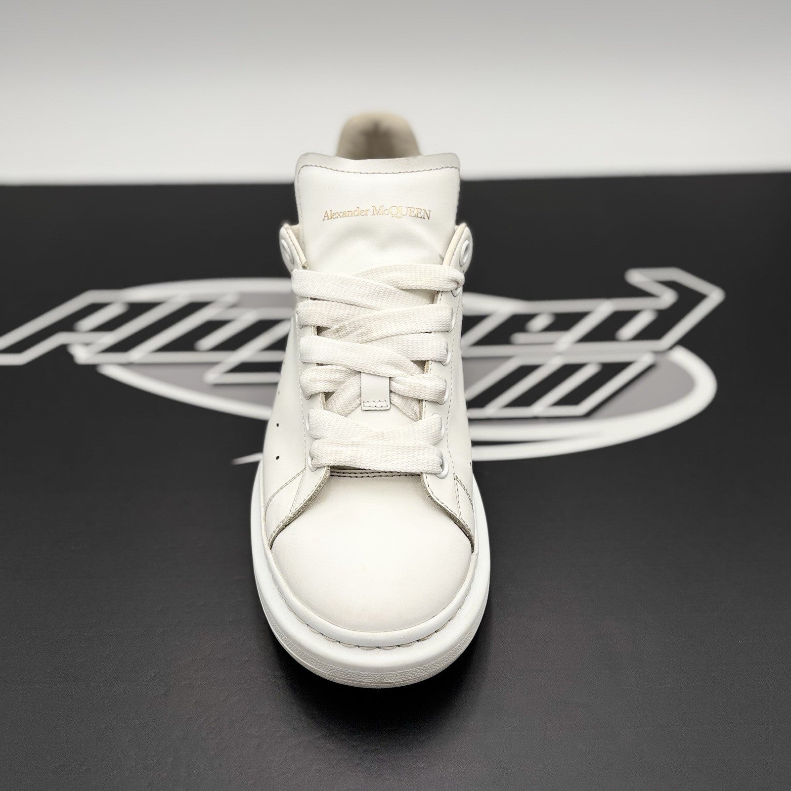 Size 42.5 (9.5 US) Alexander McQueen Oversized ‘ White ' | GOOD COND!