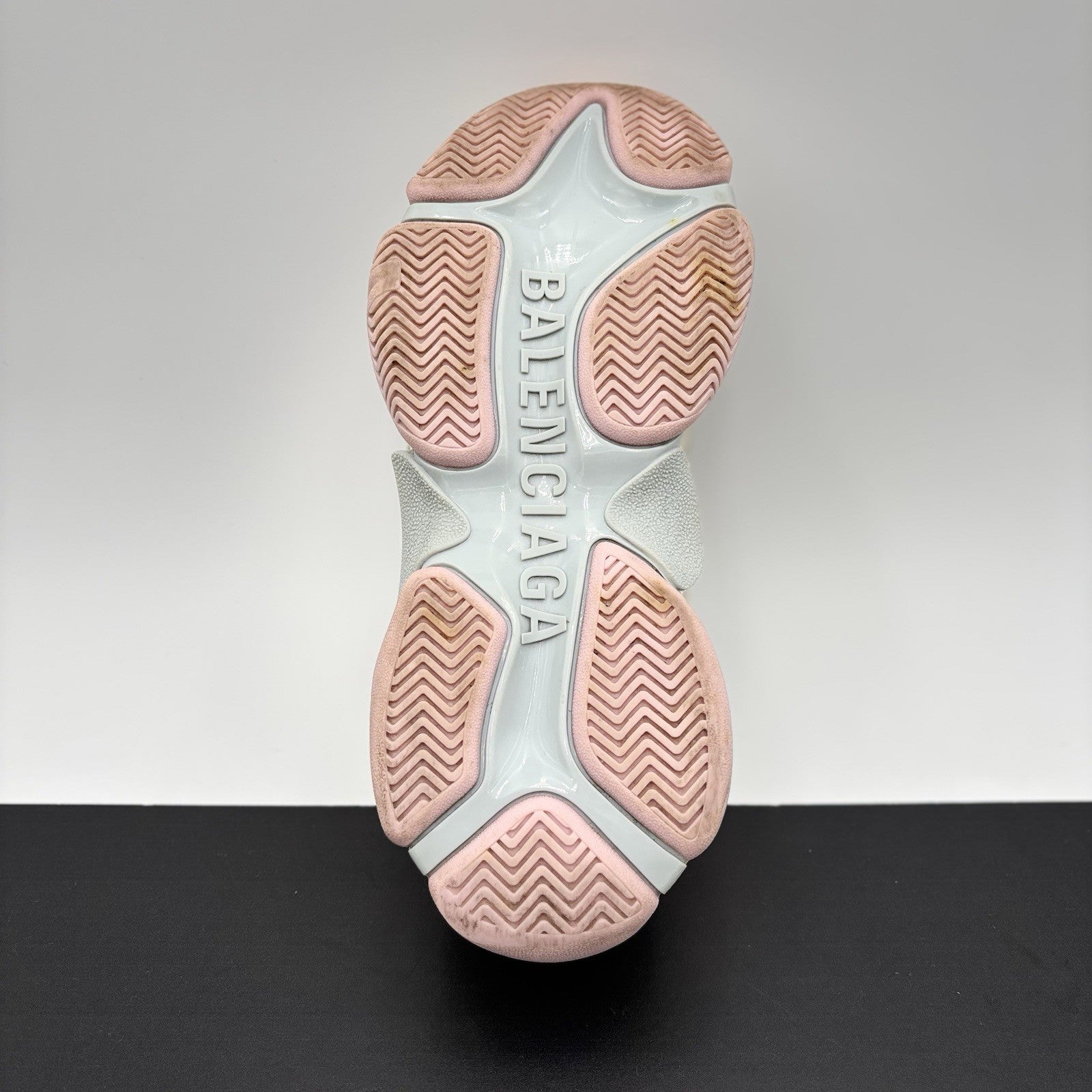 Size 40 (7 US) - Balenciaga Triple S Sneaker ' White, Pink ' | GREAT COND